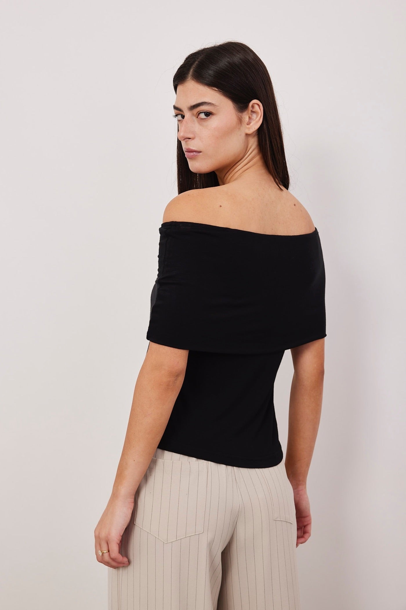 חולצת אוף שולדרס - ITAY BRANDS