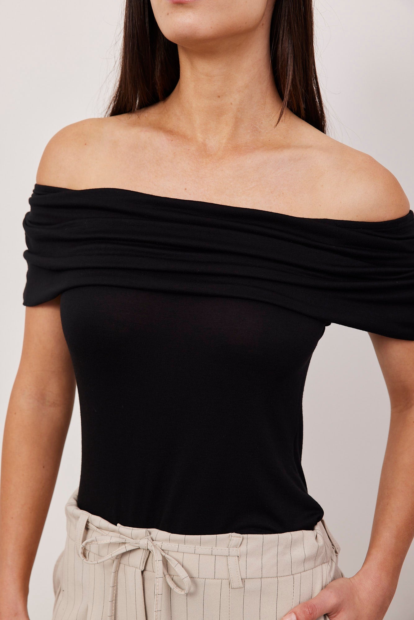 חולצת אוף שולדרס - ITAY BRANDS