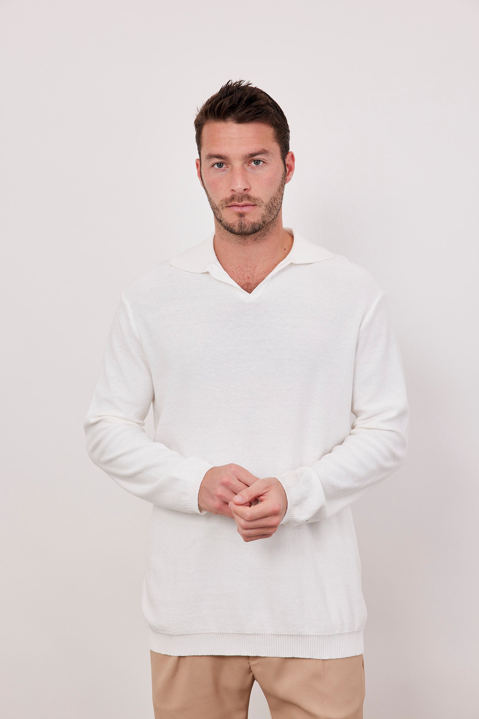 חולצת פולו בסיומת גומי