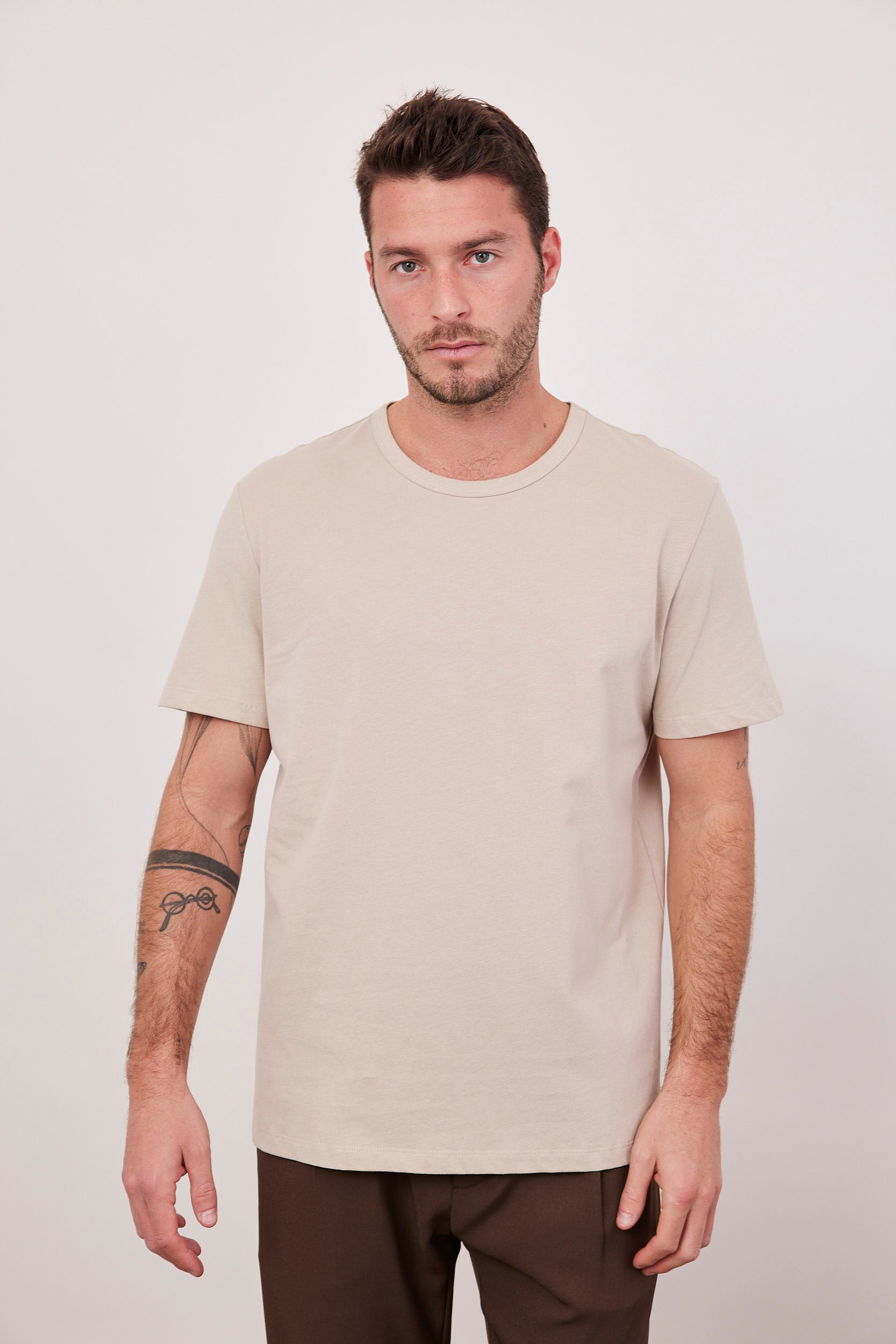 חולצת בייסיק גזרה רחבה