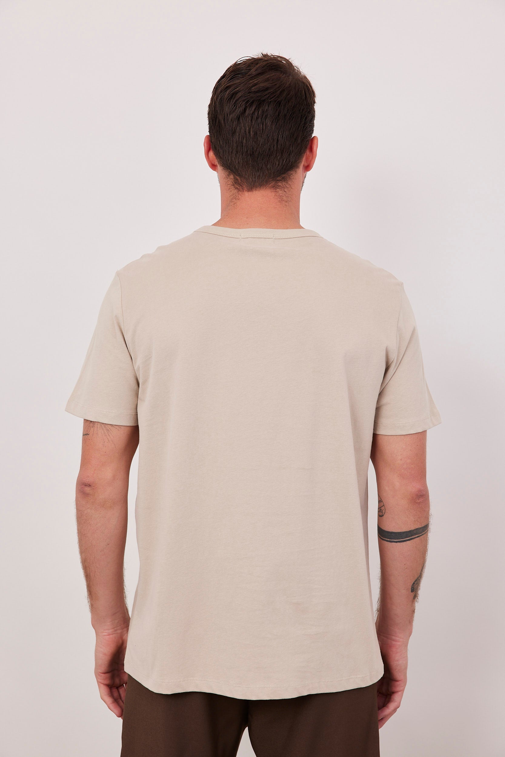 חולצת בייסיק גזרה רחבה