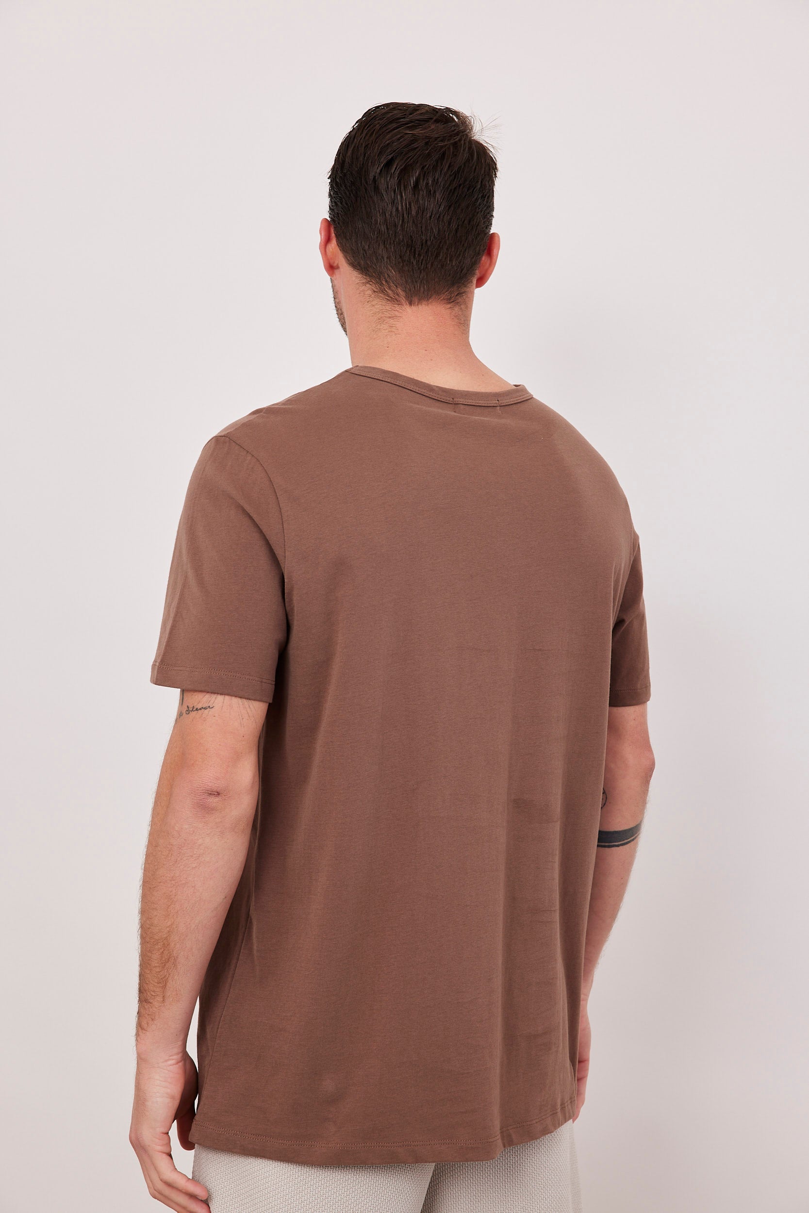 חולצת בייסיק גזרה רחבה