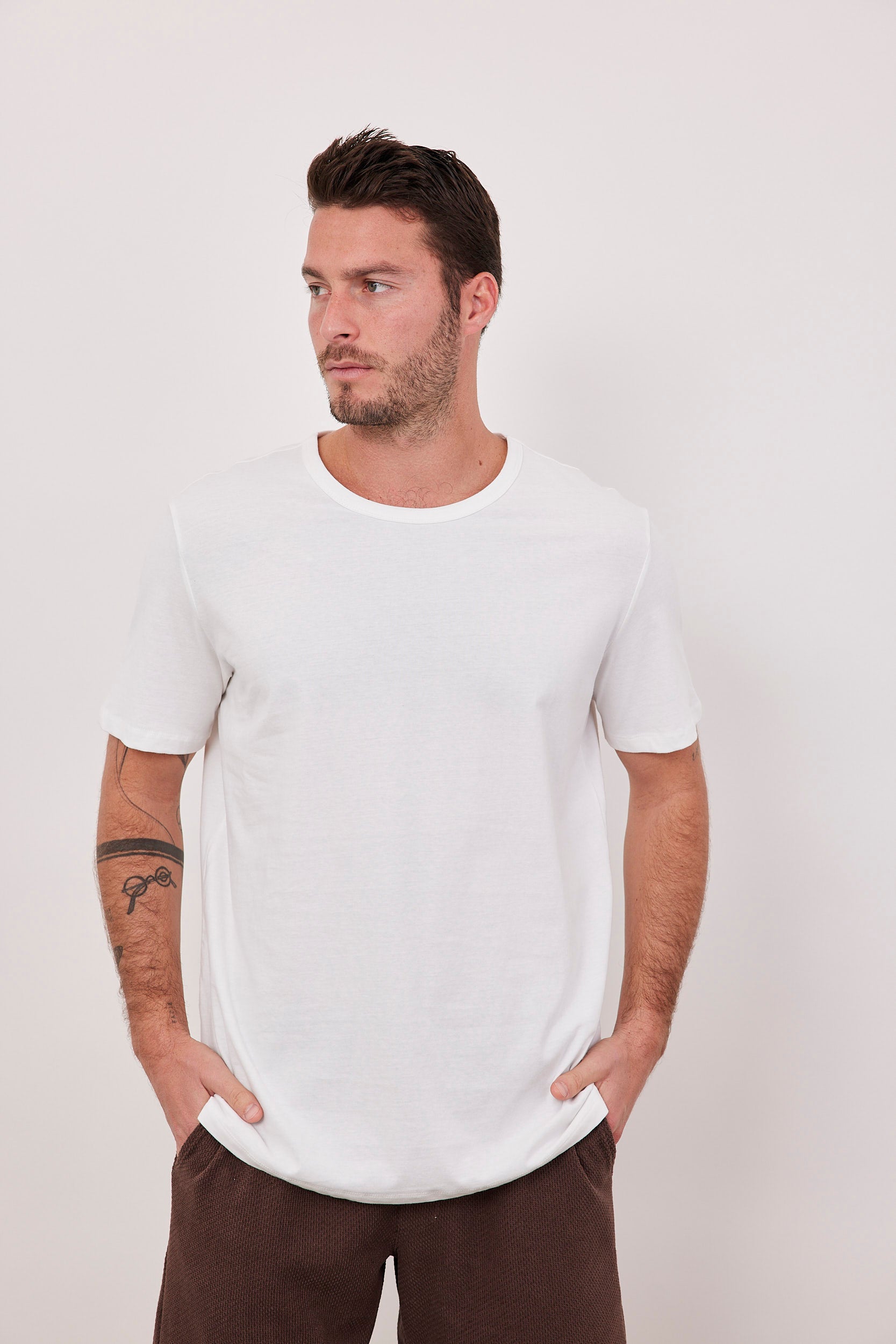 חולצת בייסיק גזרה רחבה