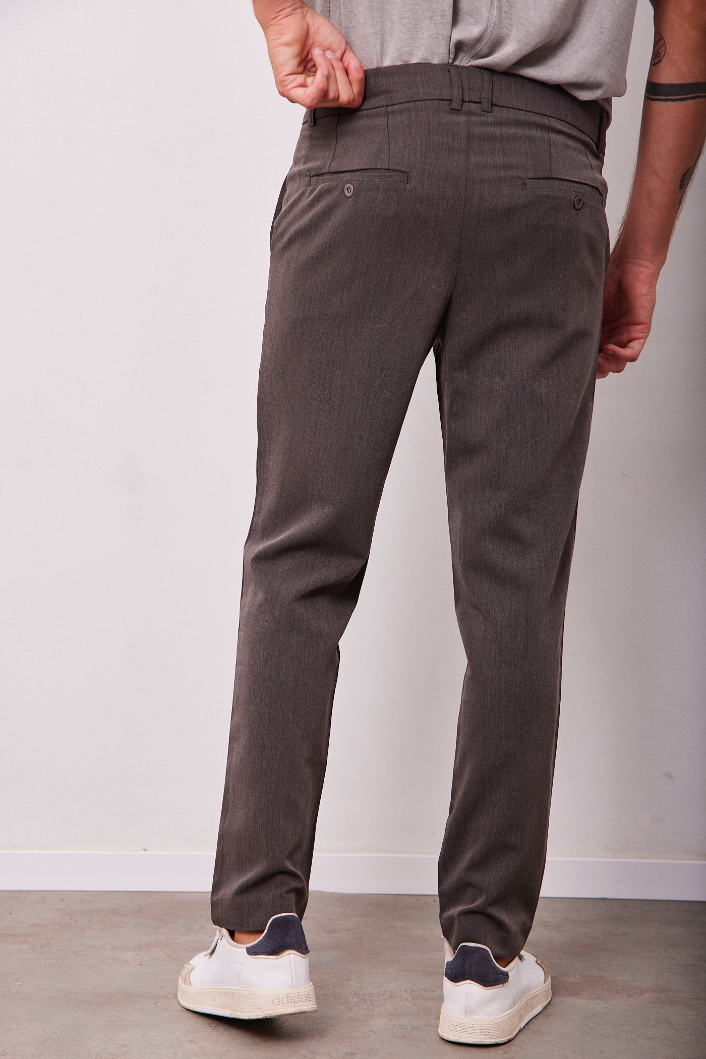 מכנסיים מחויטים - אפור כהה - ITAY BRANDS