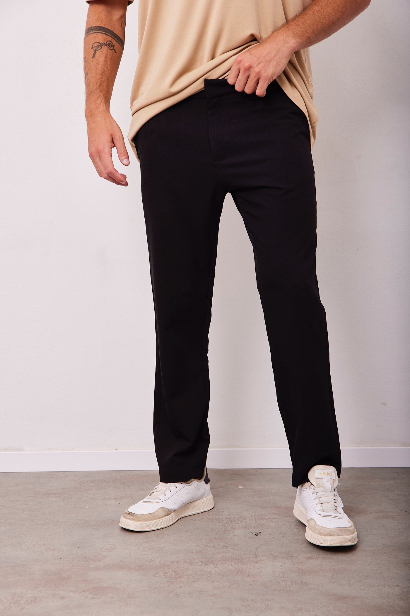 מכנסיים מחויטים - שחור - ITAY BRANDS