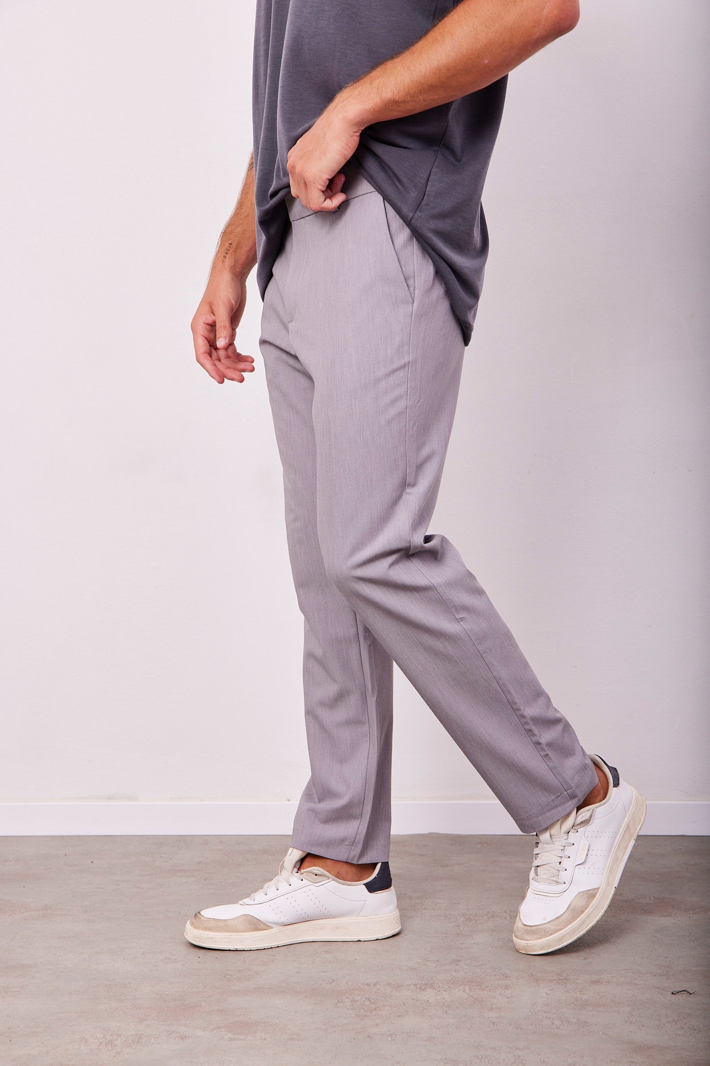 מכנסיים מחויטים - אפור בהיר - ITAY BRANDS