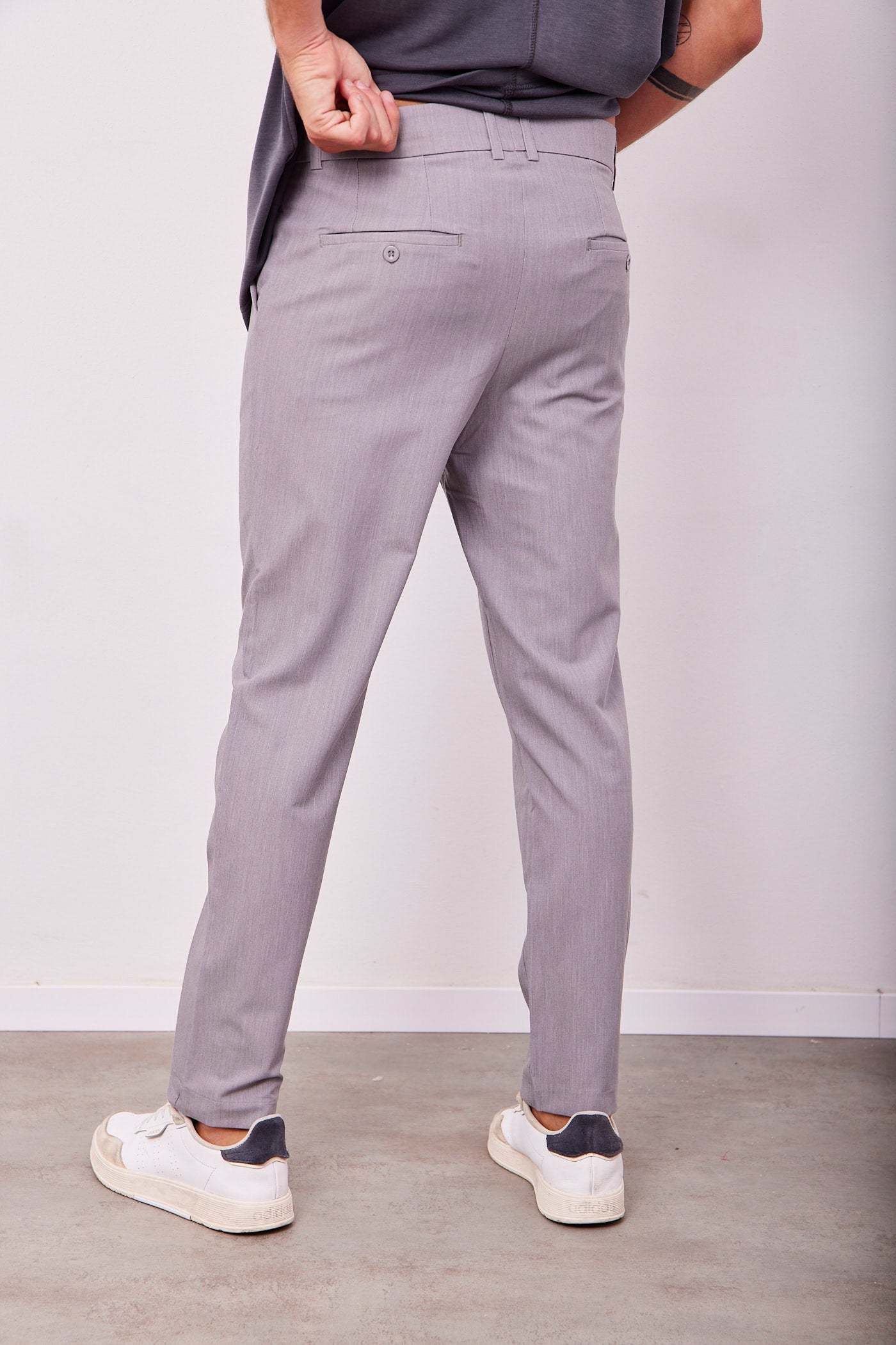 מכנסיים מחויטים - אפור בהיר - ITAY BRANDS