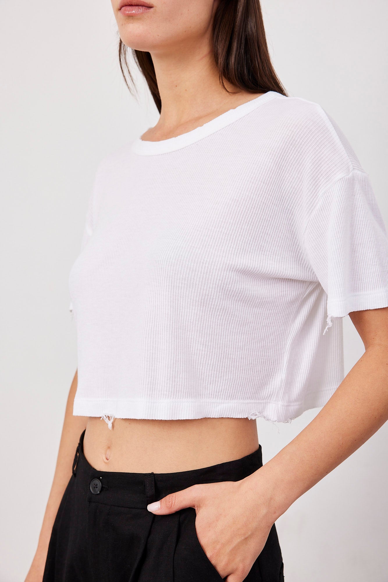 חולצת קרופ קרעים מבד רך - ITAY BRANDS