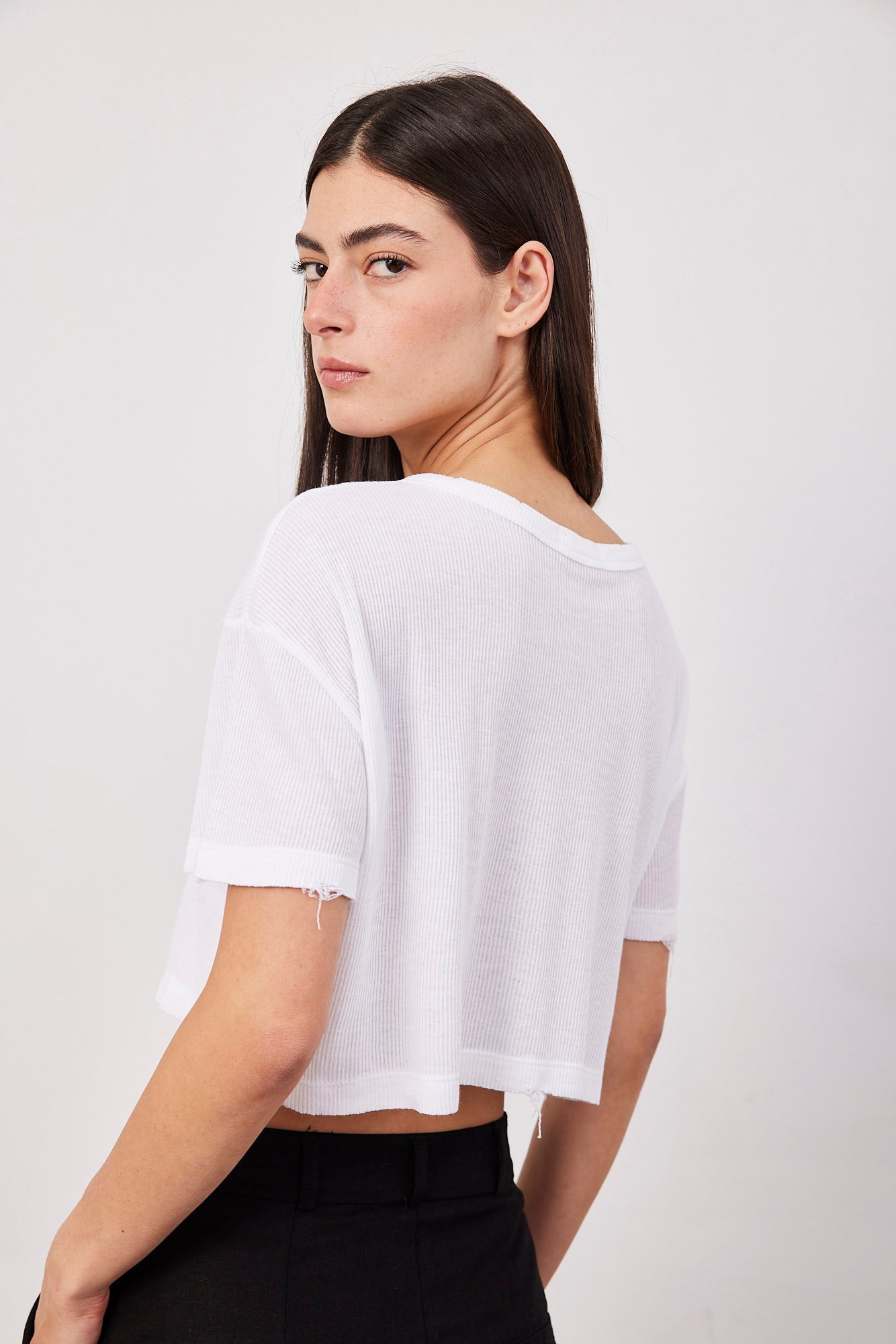 חולצת קרופ קרעים מבד רך - ITAY BRANDS