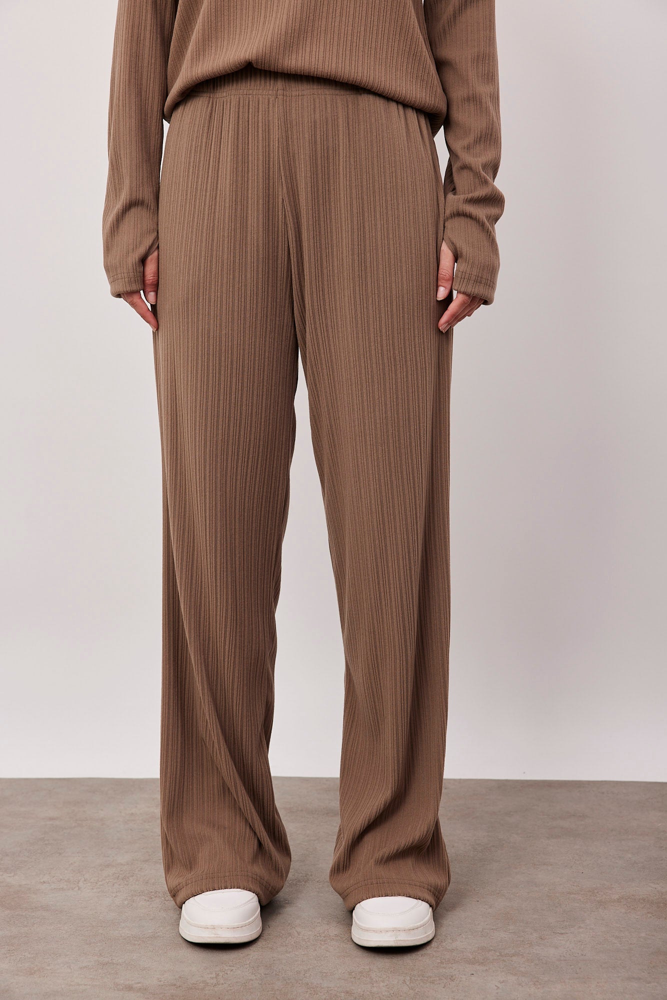 מכנסיים עם גומי בטקסטורת פסים - ITAY BRANDS