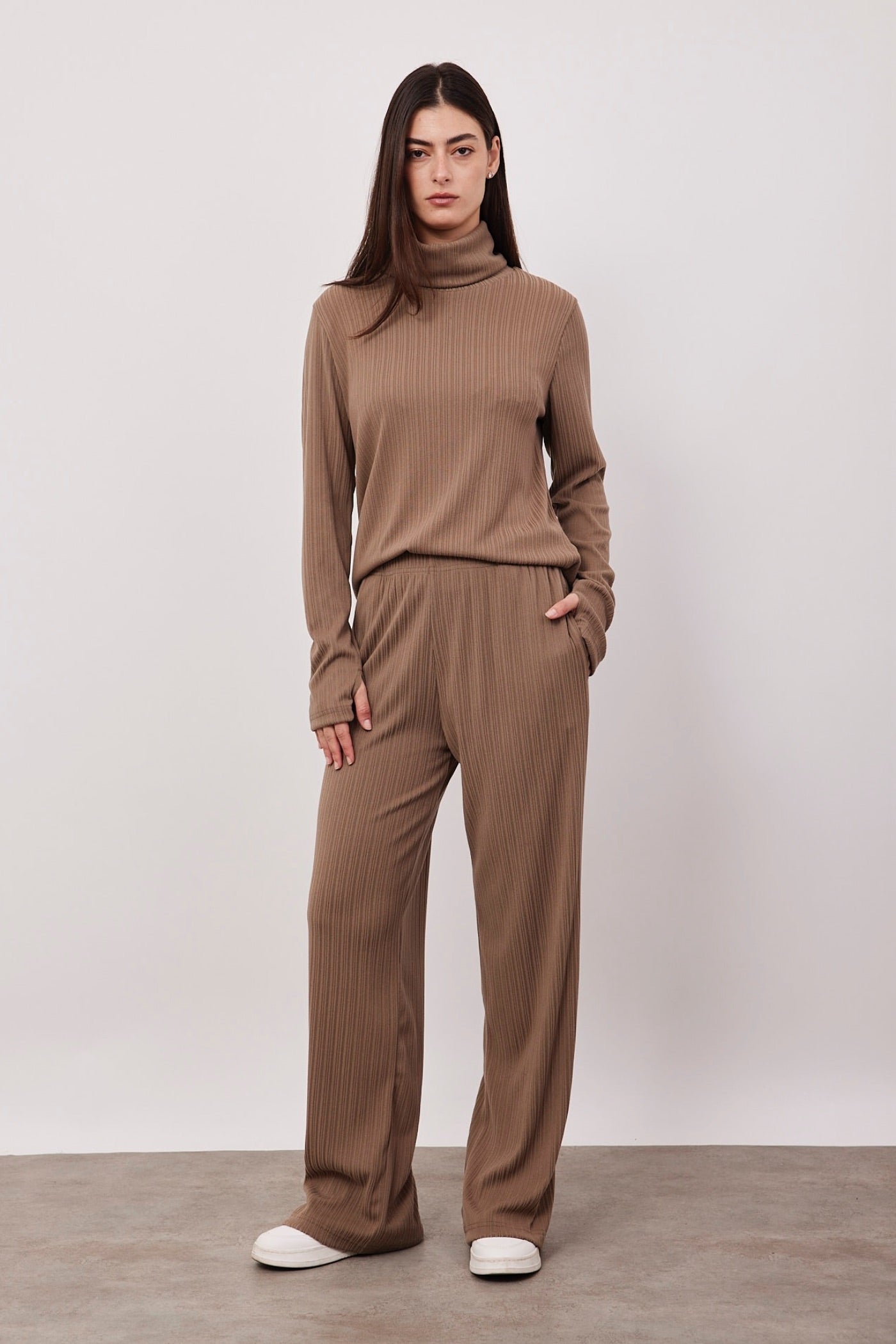 מכנסיים עם גומי בטקסטורת פסים - ITAY BRANDS