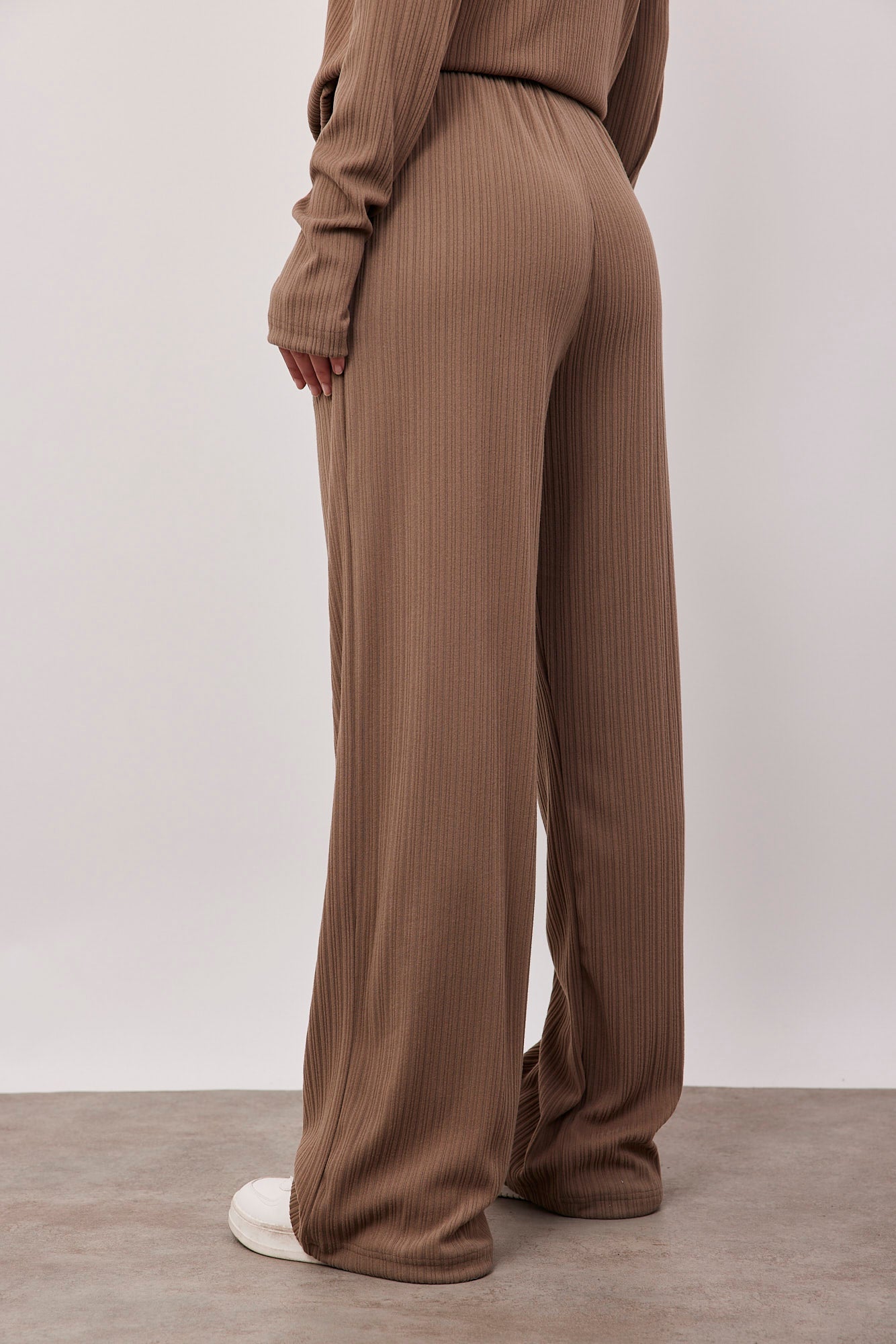 מכנסיים עם גומי בטקסטורת פסים - ITAY BRANDS