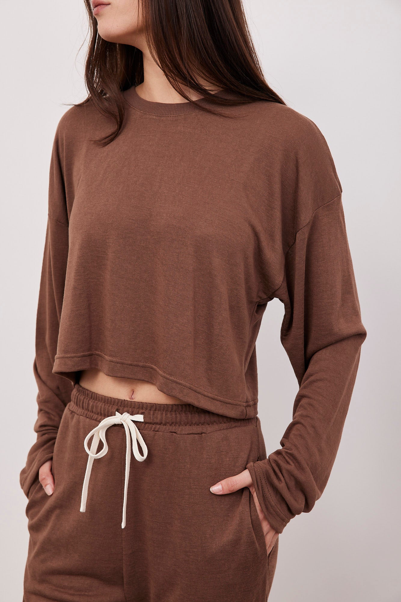 חולצת קרופ ארוכה במראה פשתן - ITAY BRANDS