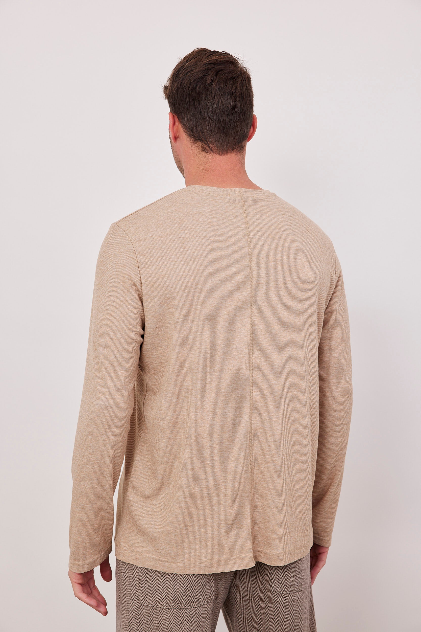 חולצת ניקי ארוכה מבד ריב