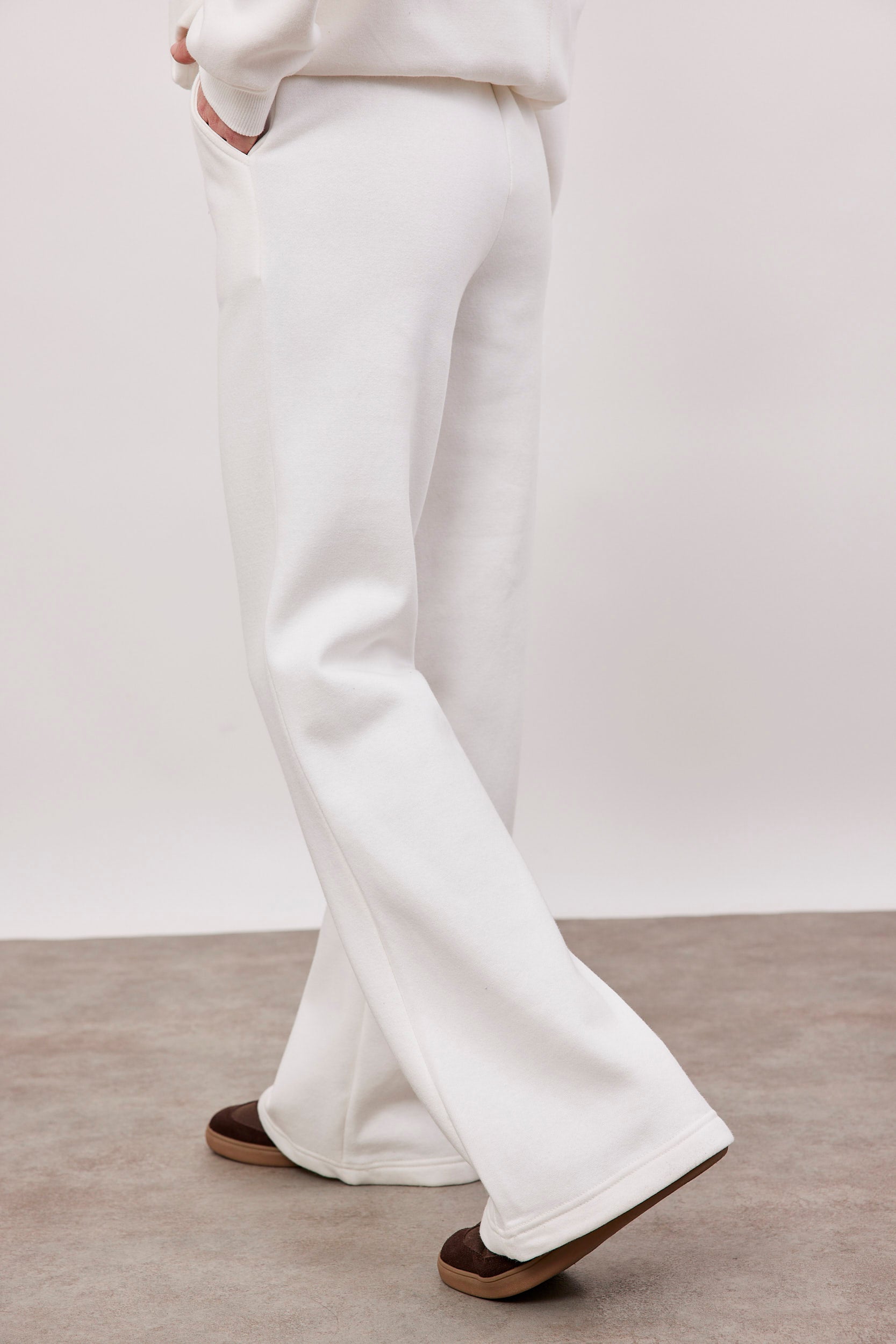 מכנסי פוטר מתרחבים