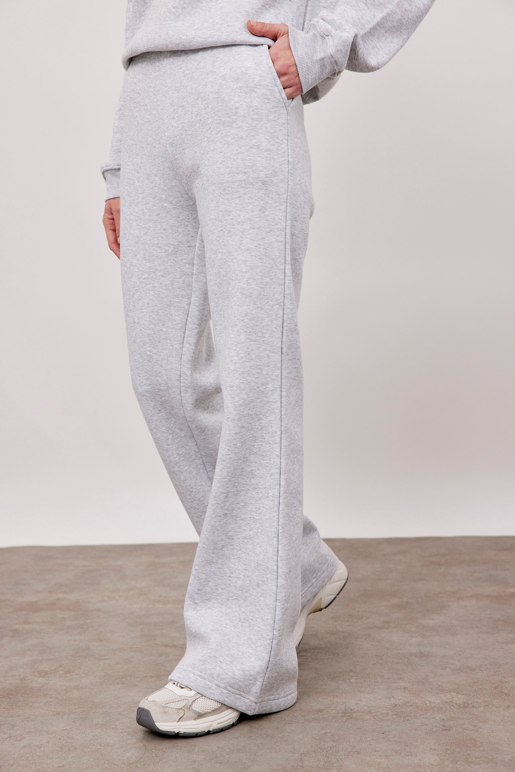 מכנסי פוטר מתרחבים