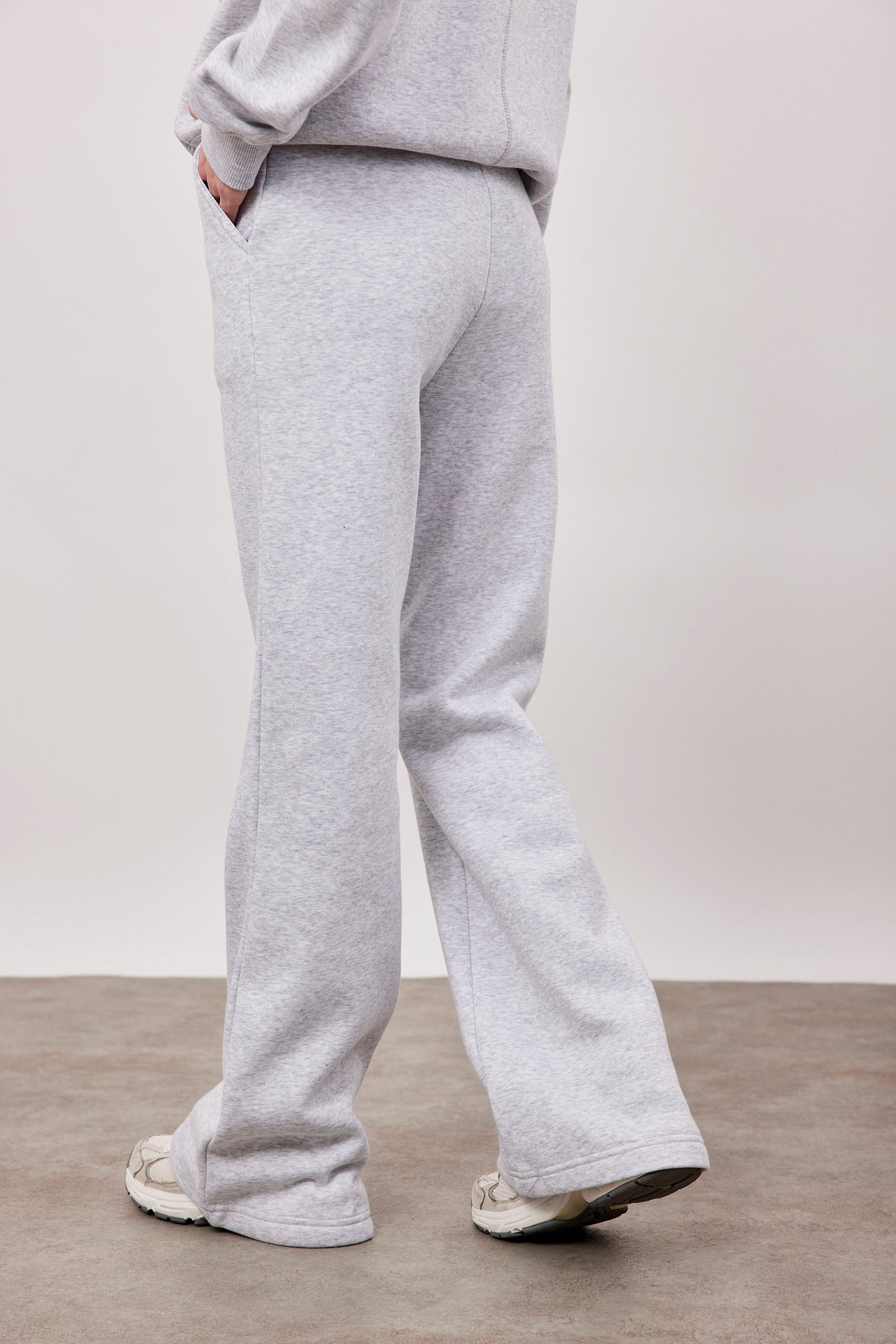 מכנסי פוטר מתרחבים