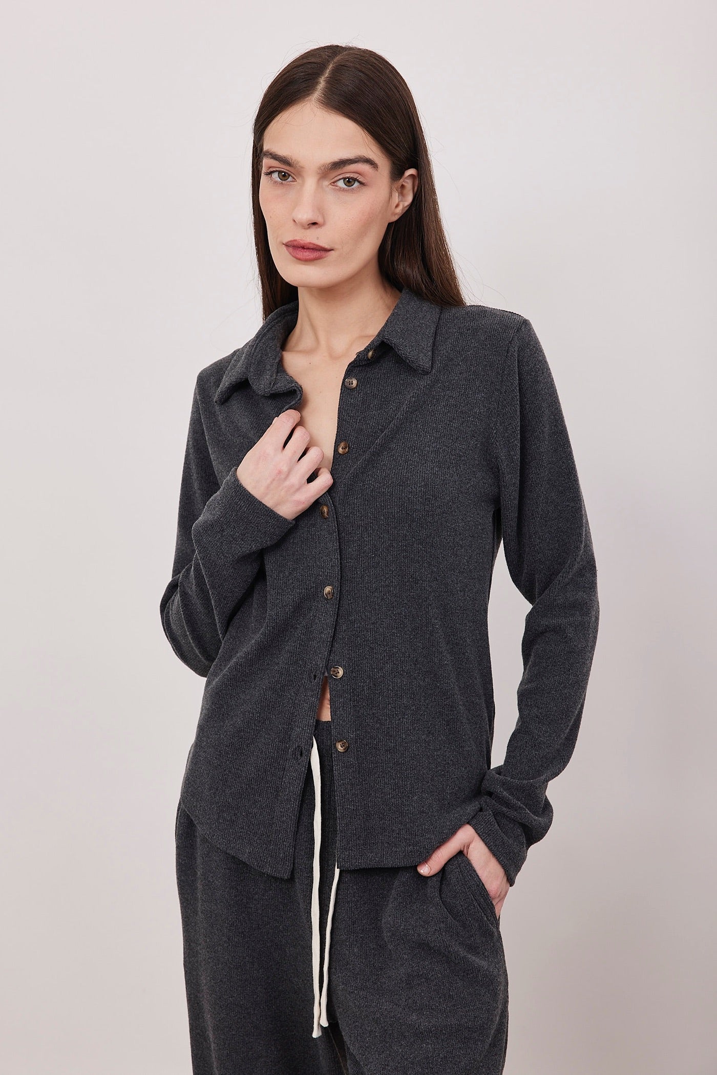 חולצת סריג מכופתרת