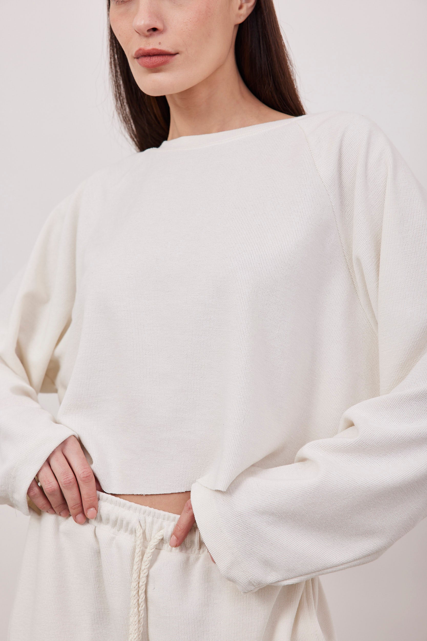 חולצת סריג קרופ