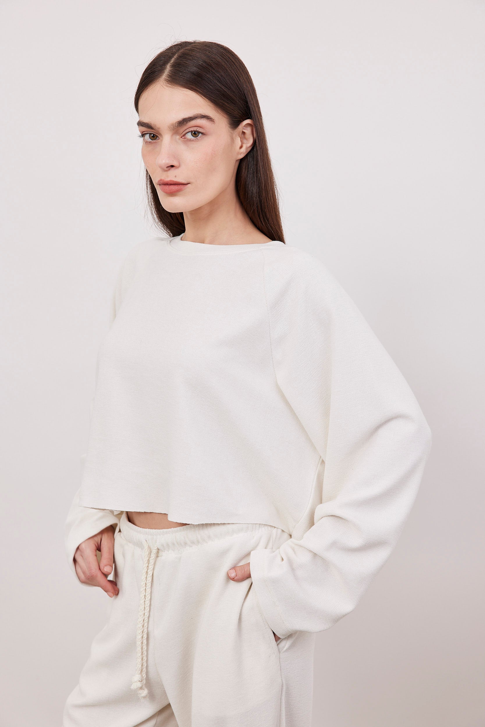 חולצת סריג קרופ