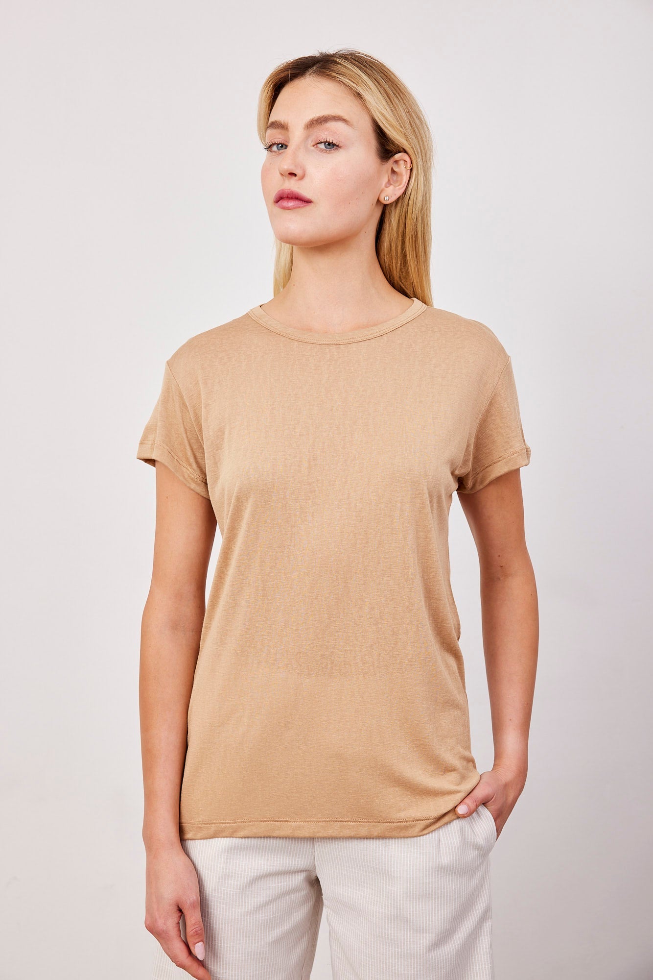 טי-שרט ניקי מבד שקפקף - ITAY BRANDS