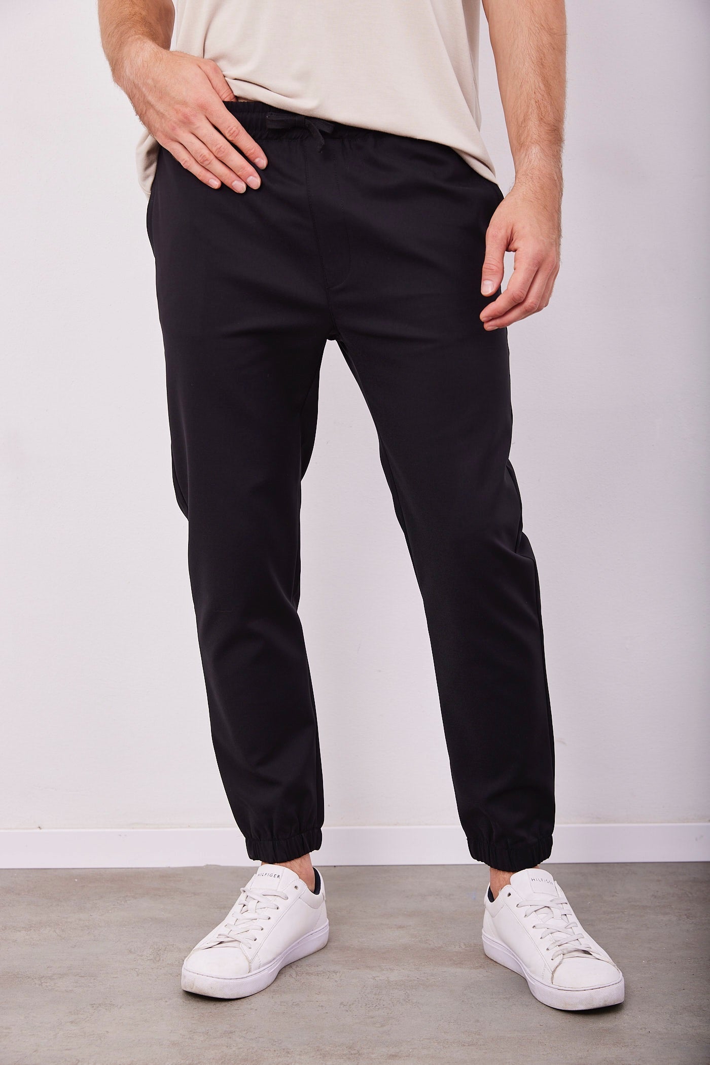 מכנסיים ארוכים עם גומי בסיומת - ITAY BRANDS