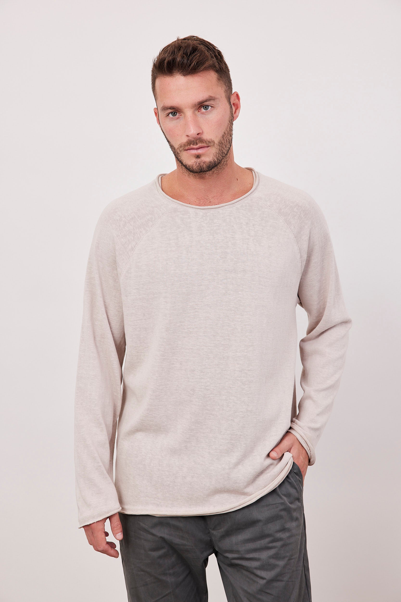 חולצת רגלן ארוכה מראה פשתן