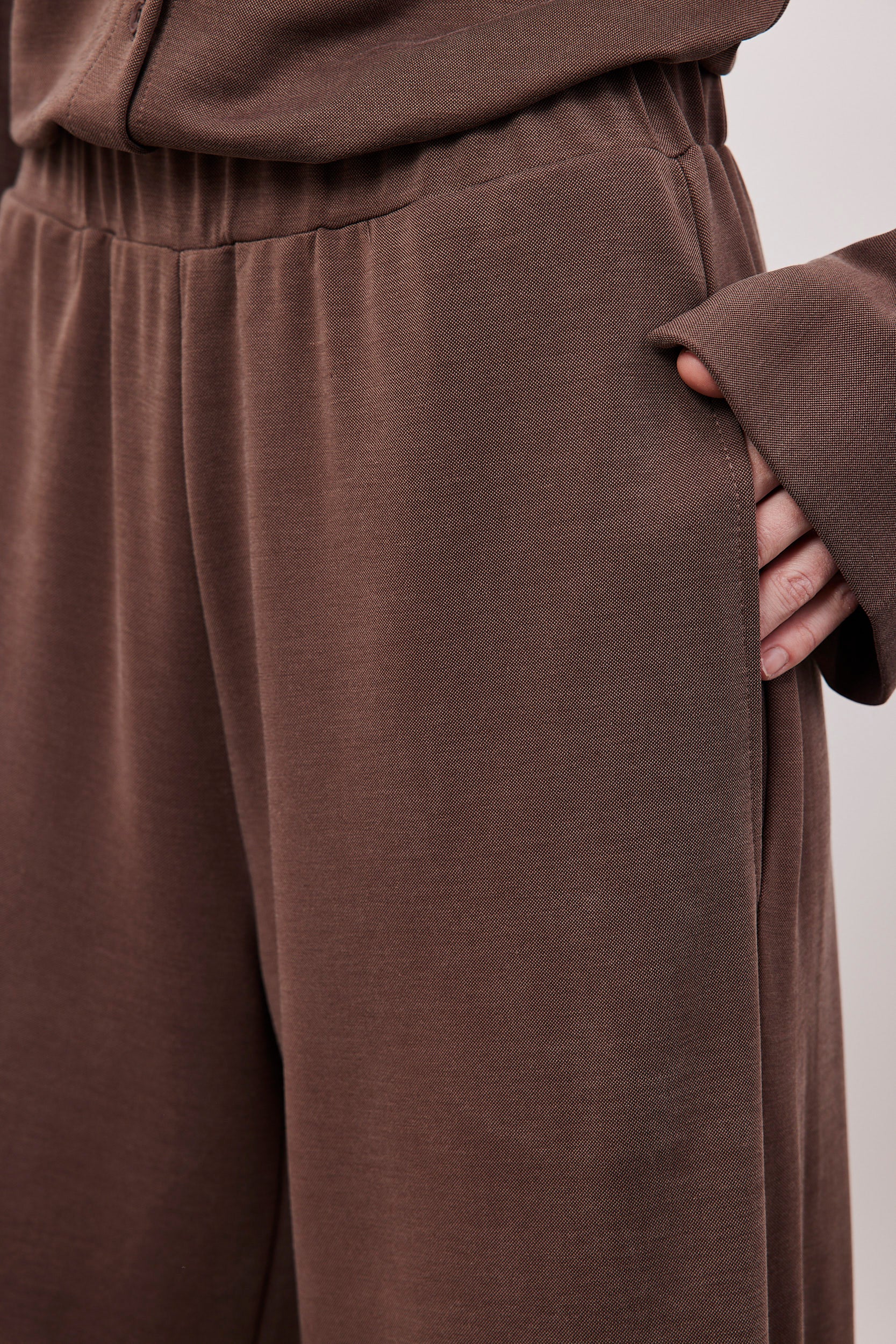 מכנסי מודל ארוכים