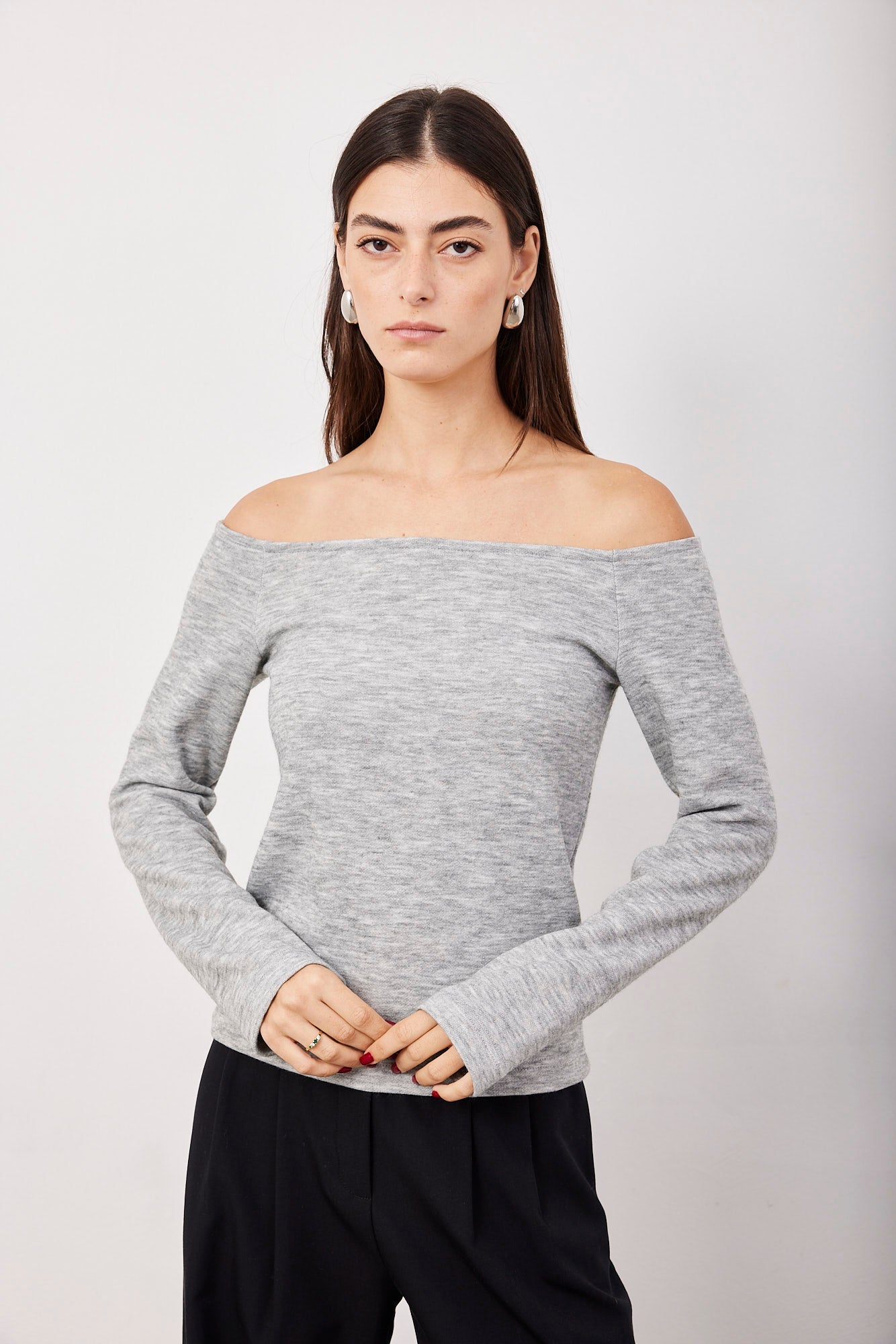 חולצת אוף שולדרס עם שרוולים ארוכים - ITAY BRANDS