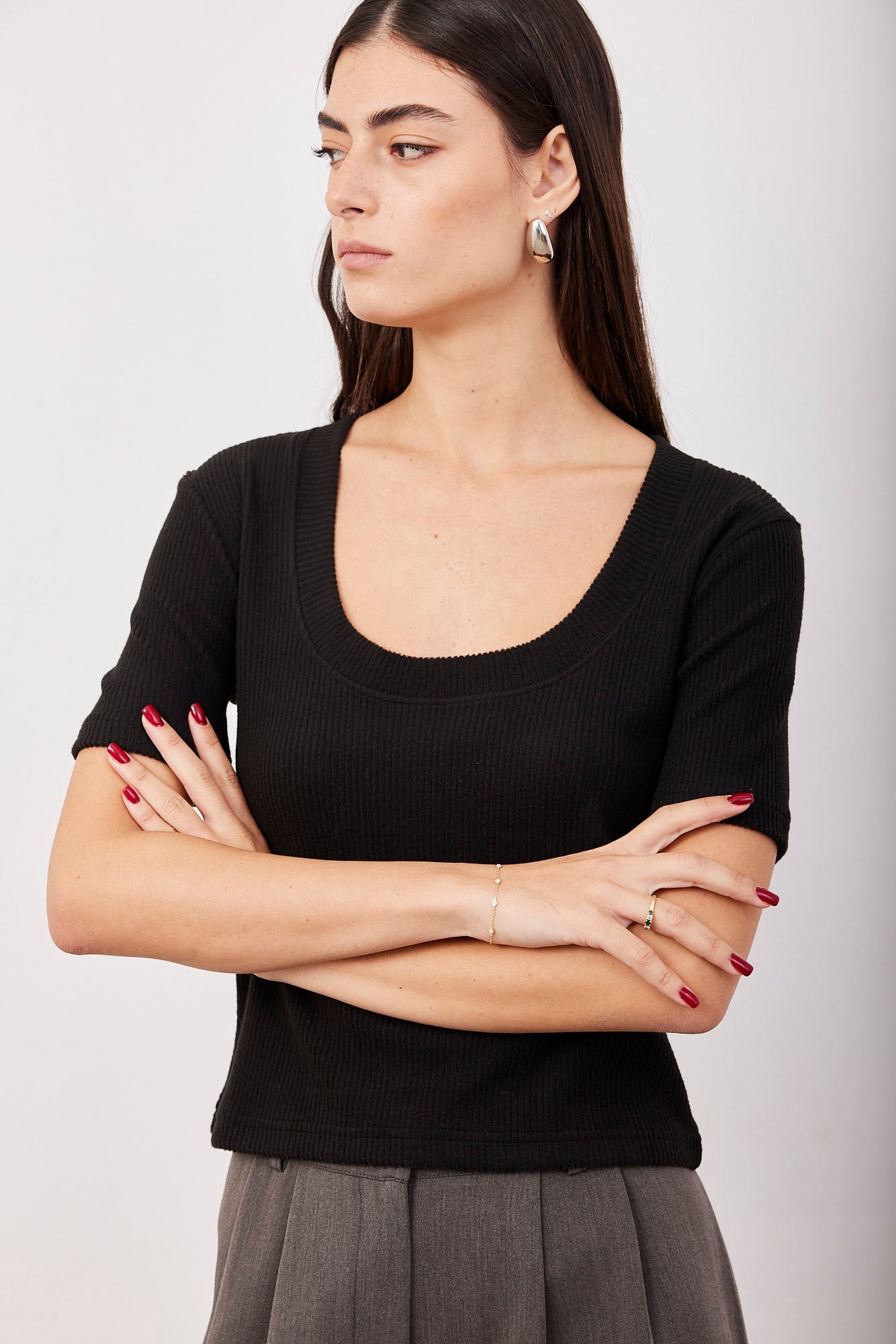 חולצת סריג עם מחשוף עגול - ITAY BRANDS