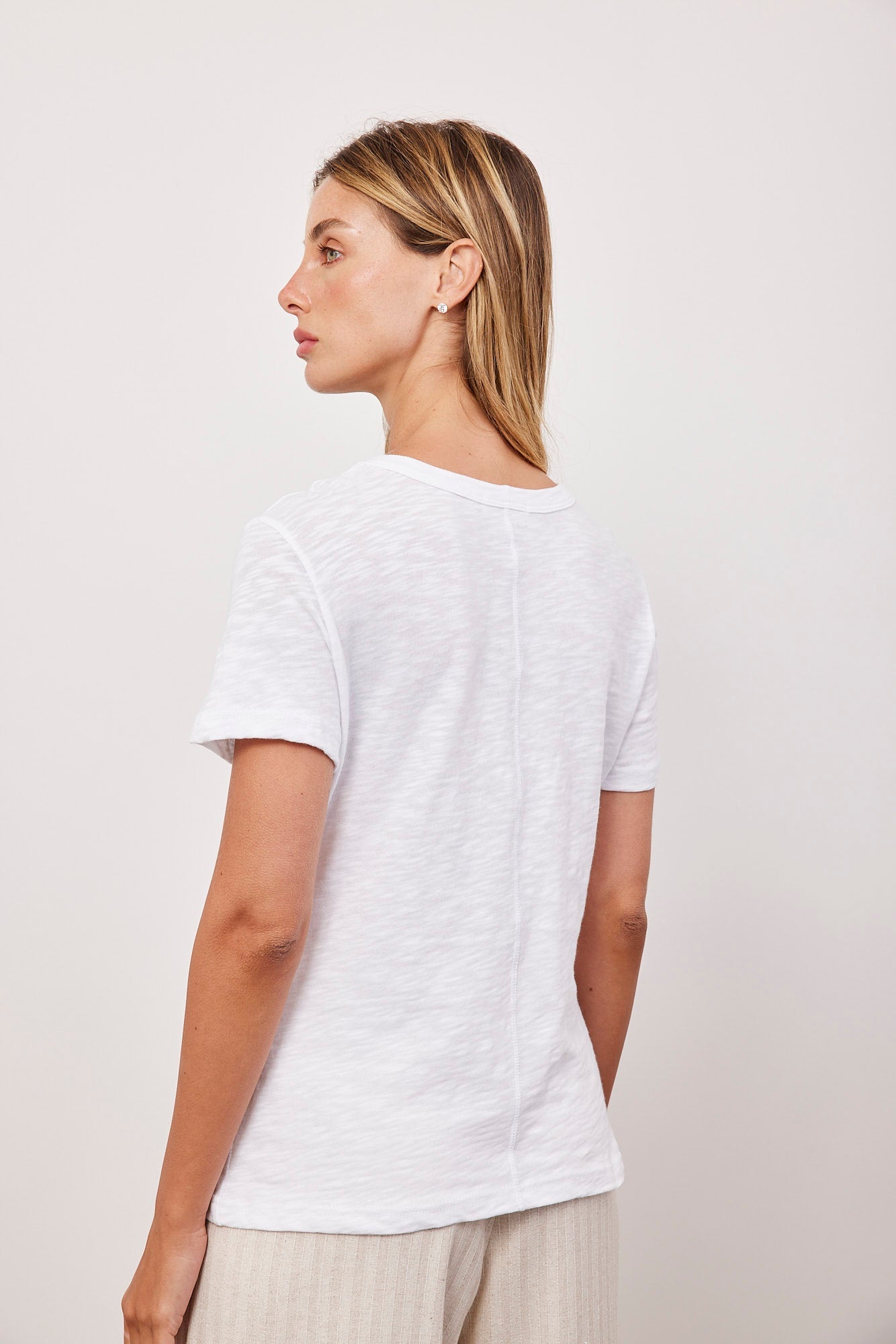 טי-שרט סלאב במפתח עגול - ITAY BRANDS