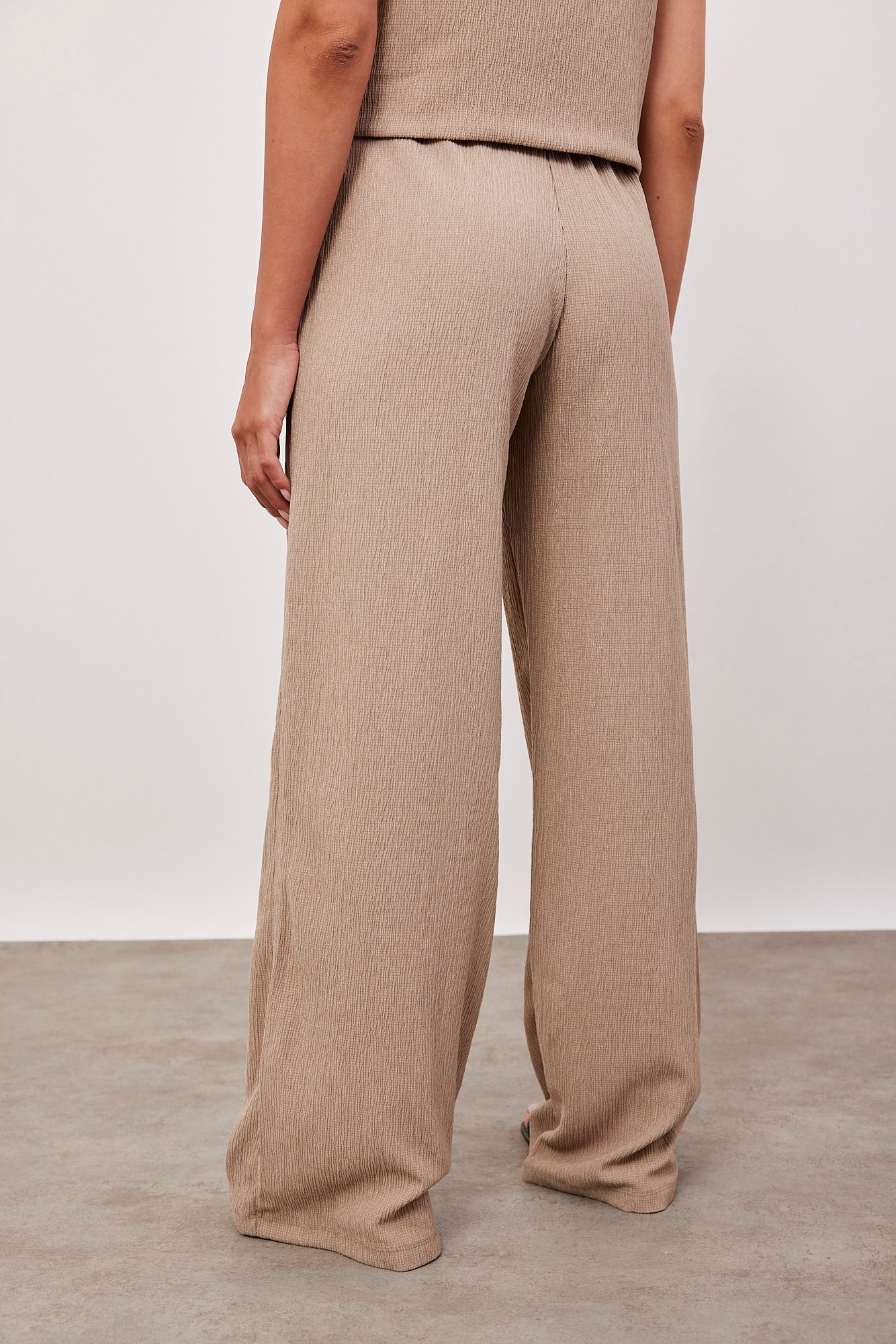 מכנסיים ארוכים בטקסטורה עם גומי - ITAY BRANDS