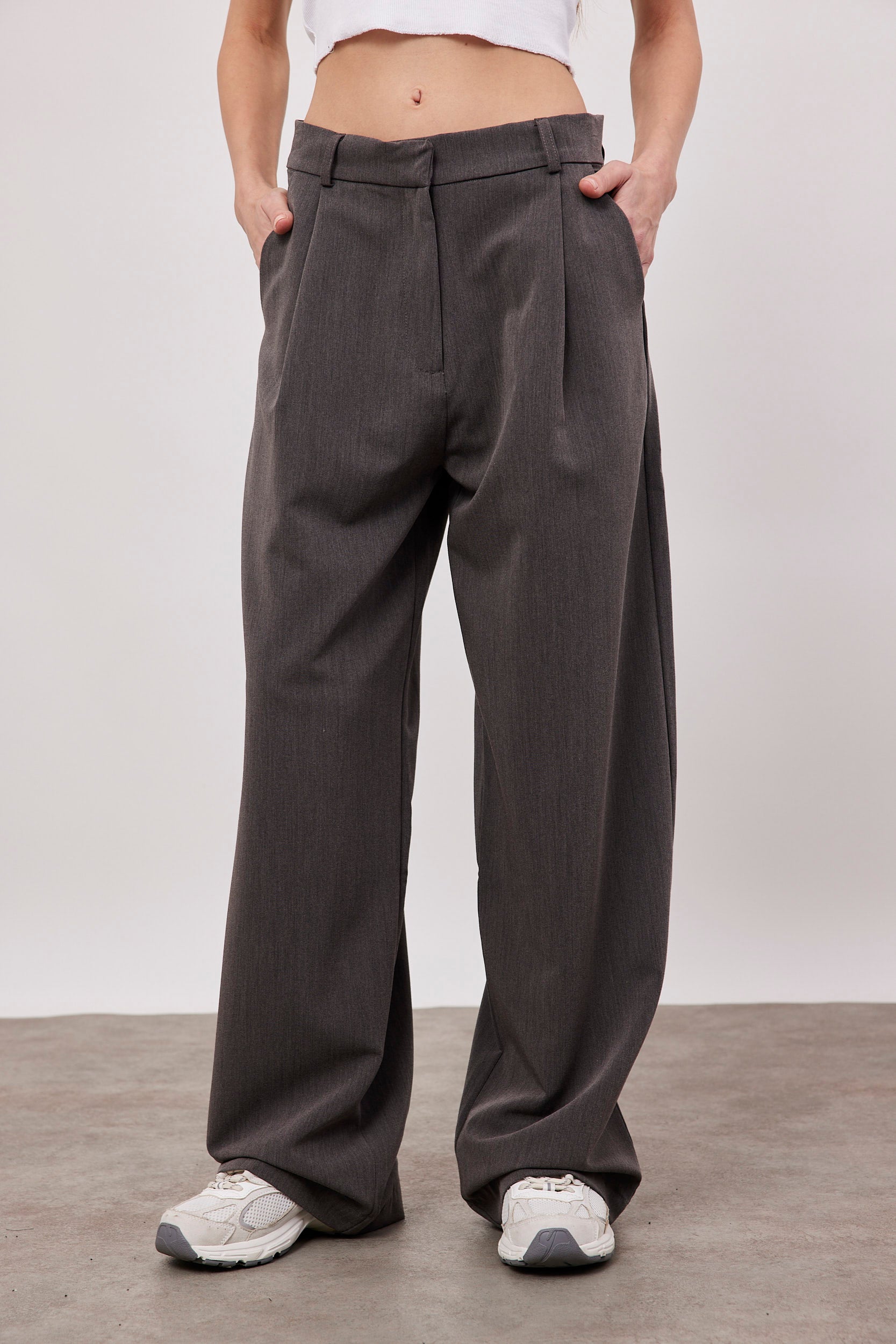 מכנסיים ארוכים מחוייטים