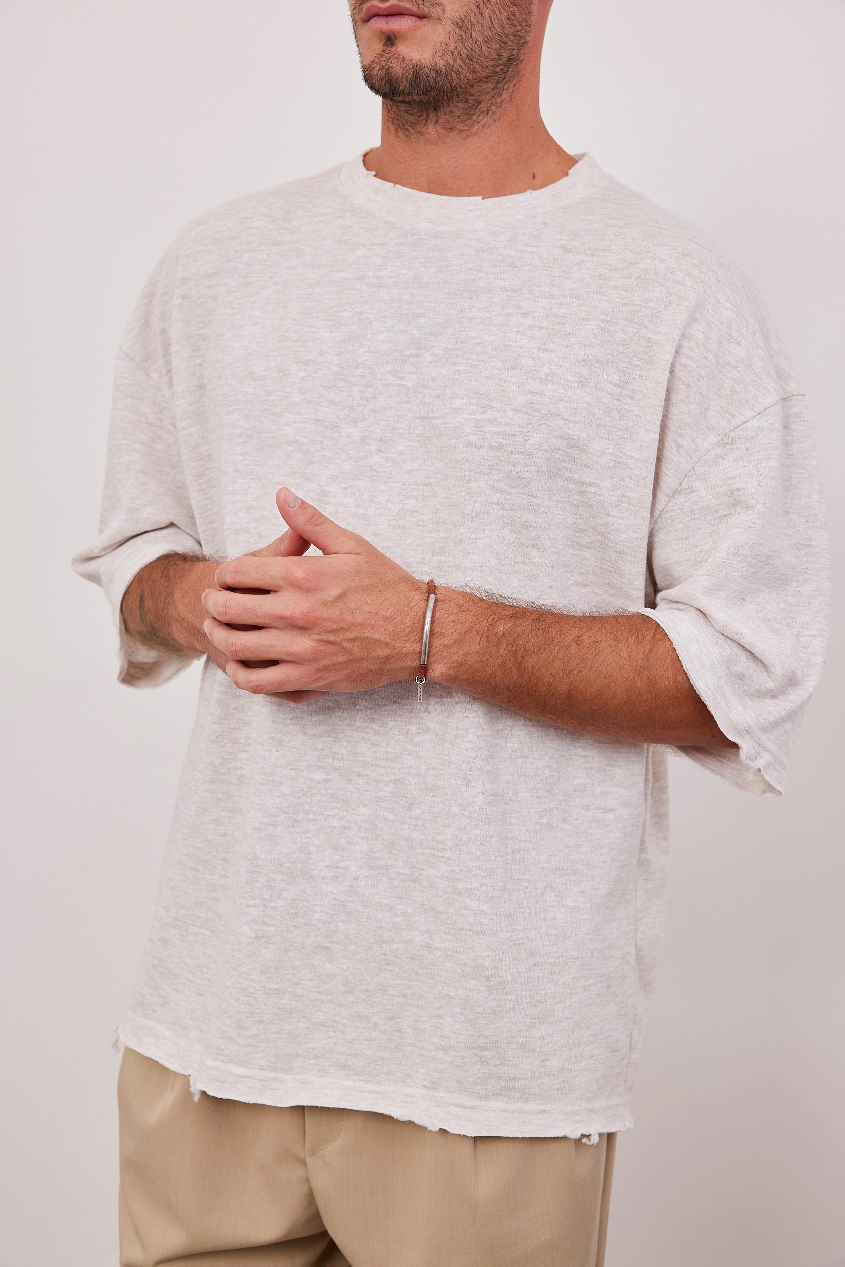 צמיד אבני ג'ספר עם צינור מתכת