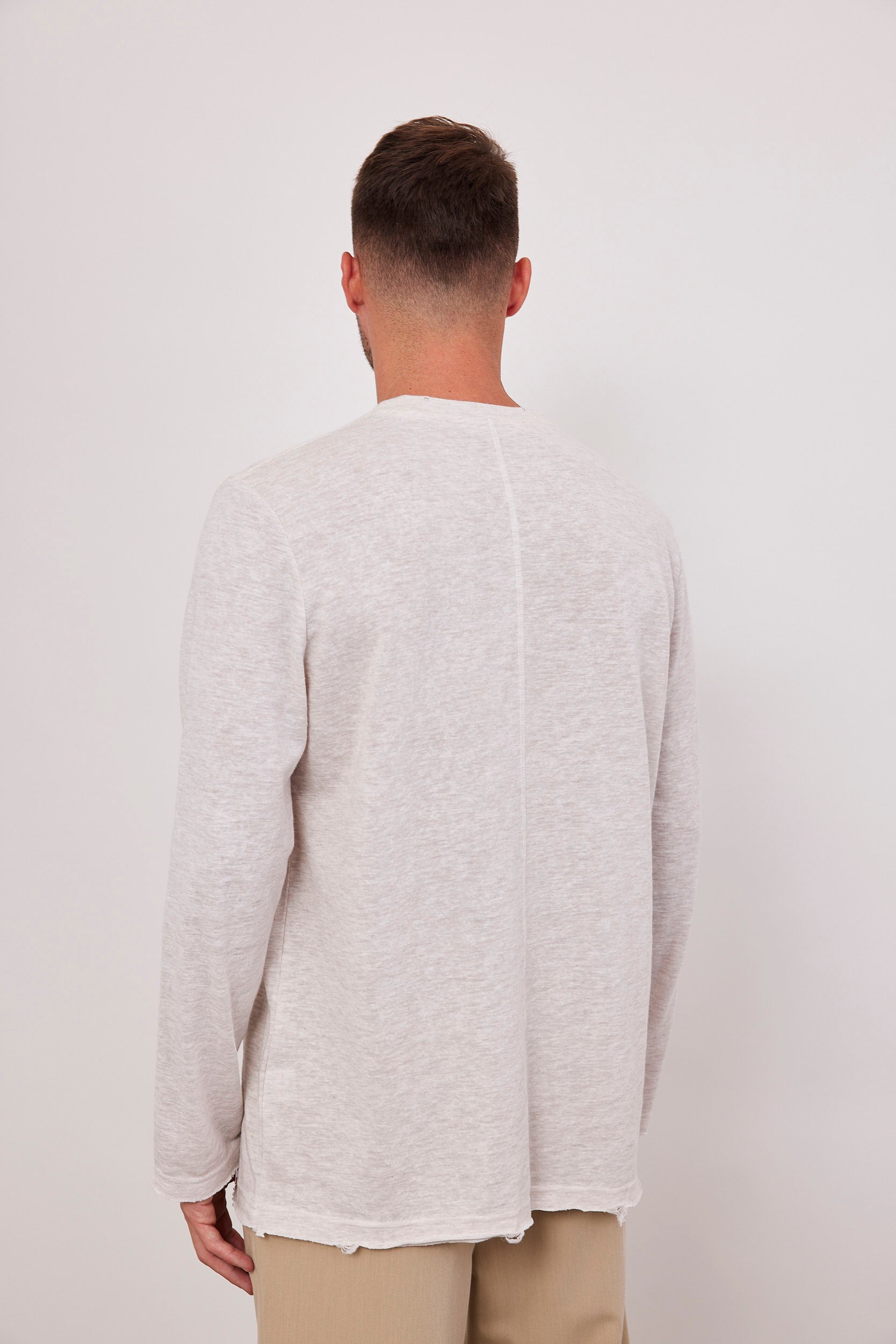 חולצת קרעים ארוכה במראה פשתן