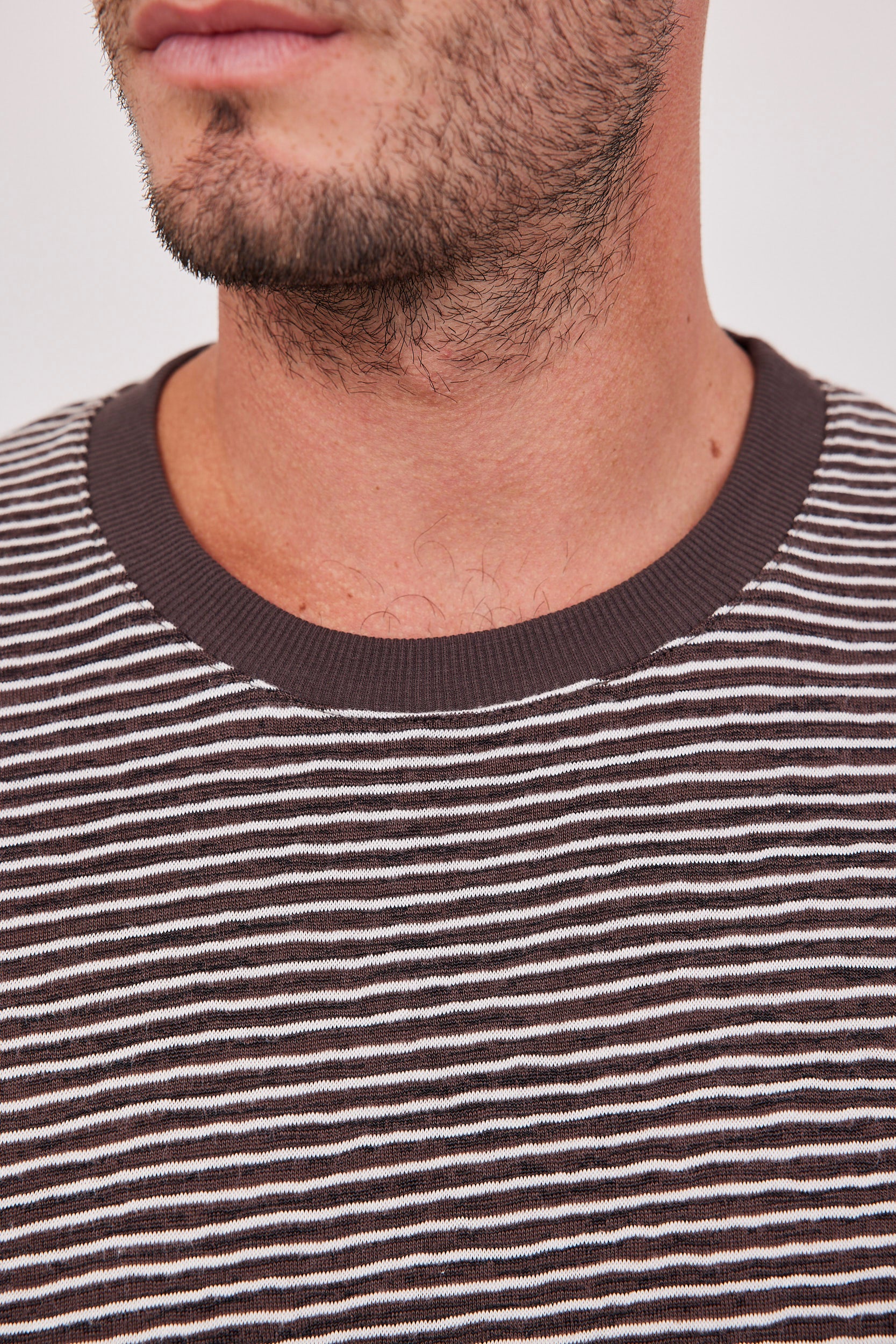 חולצת סריג דקה בהדפס פסים