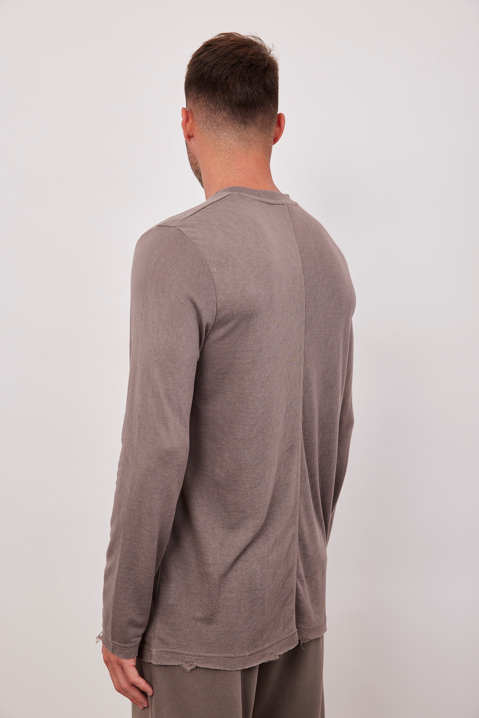 חולצת קרעים ארוכה במראה פשתן