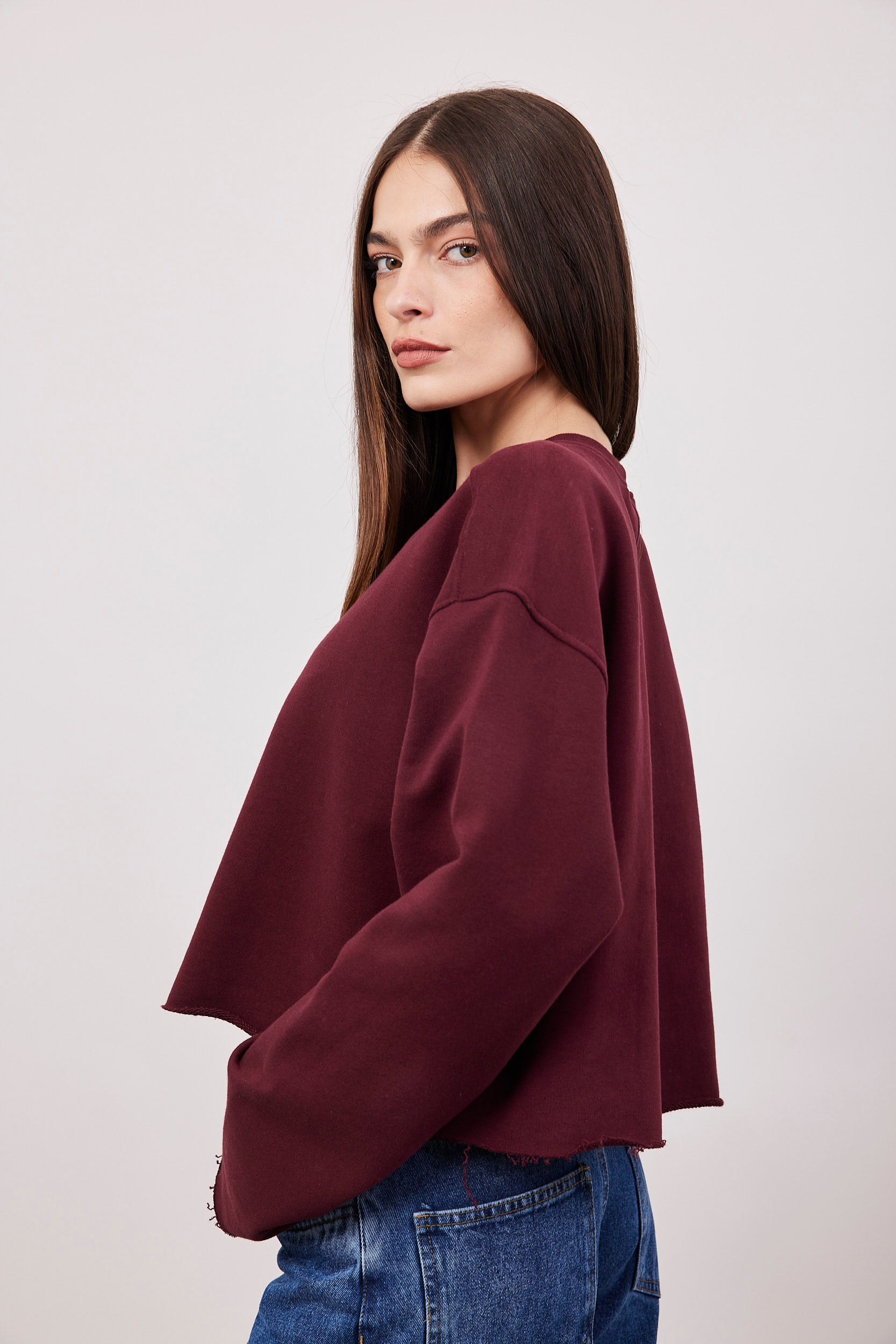 סווטשרט קרופ בסיומת גזורה