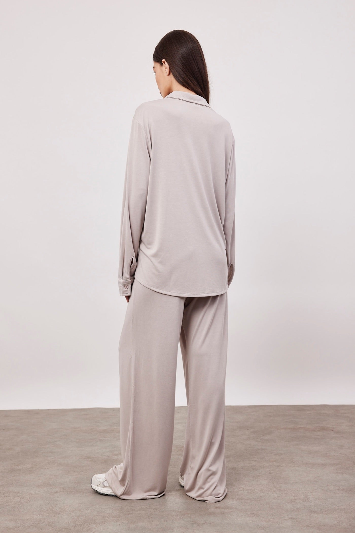 מכנסיים ארוכים בד מודל