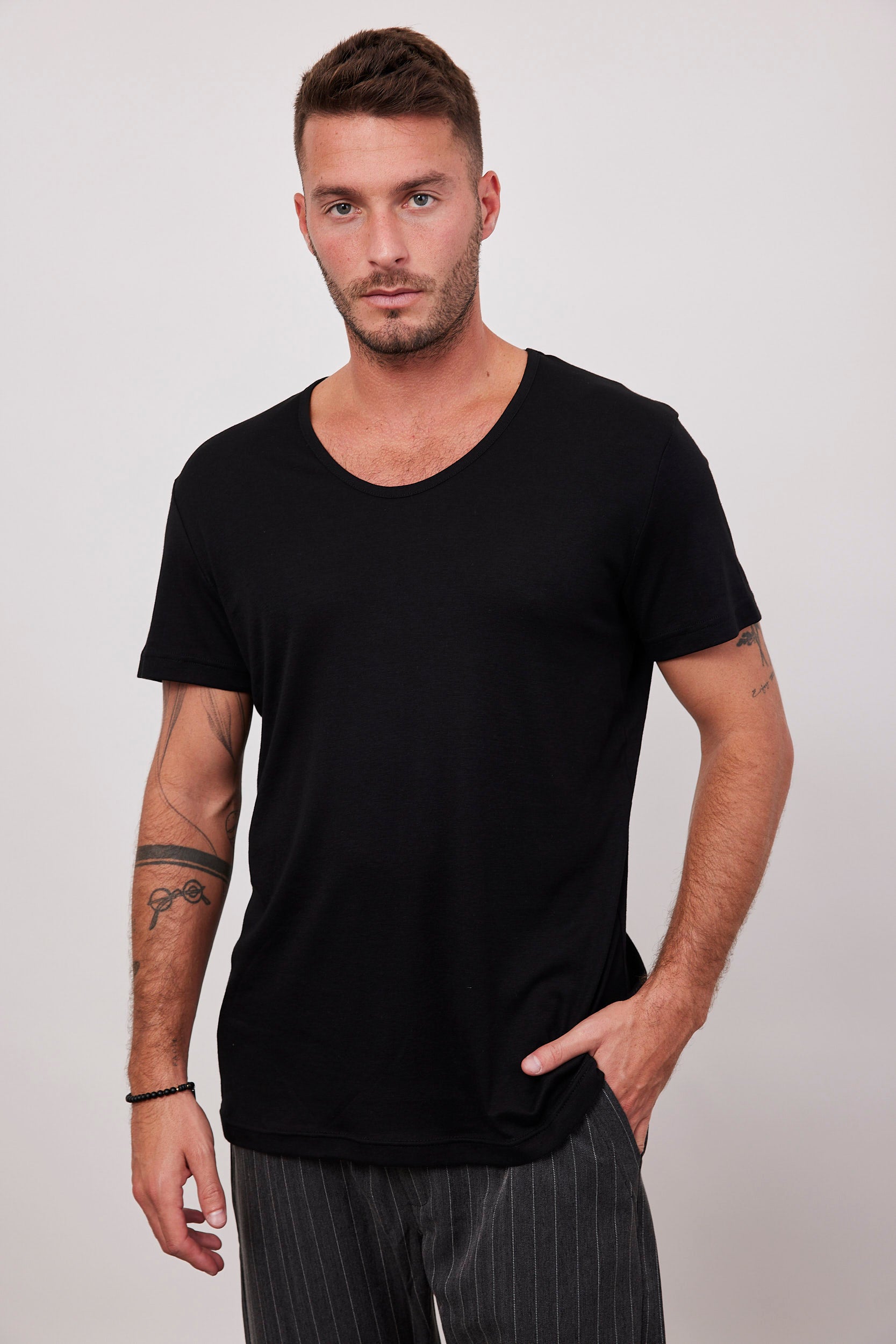 טי-שרט מבד רך במפתח עגול