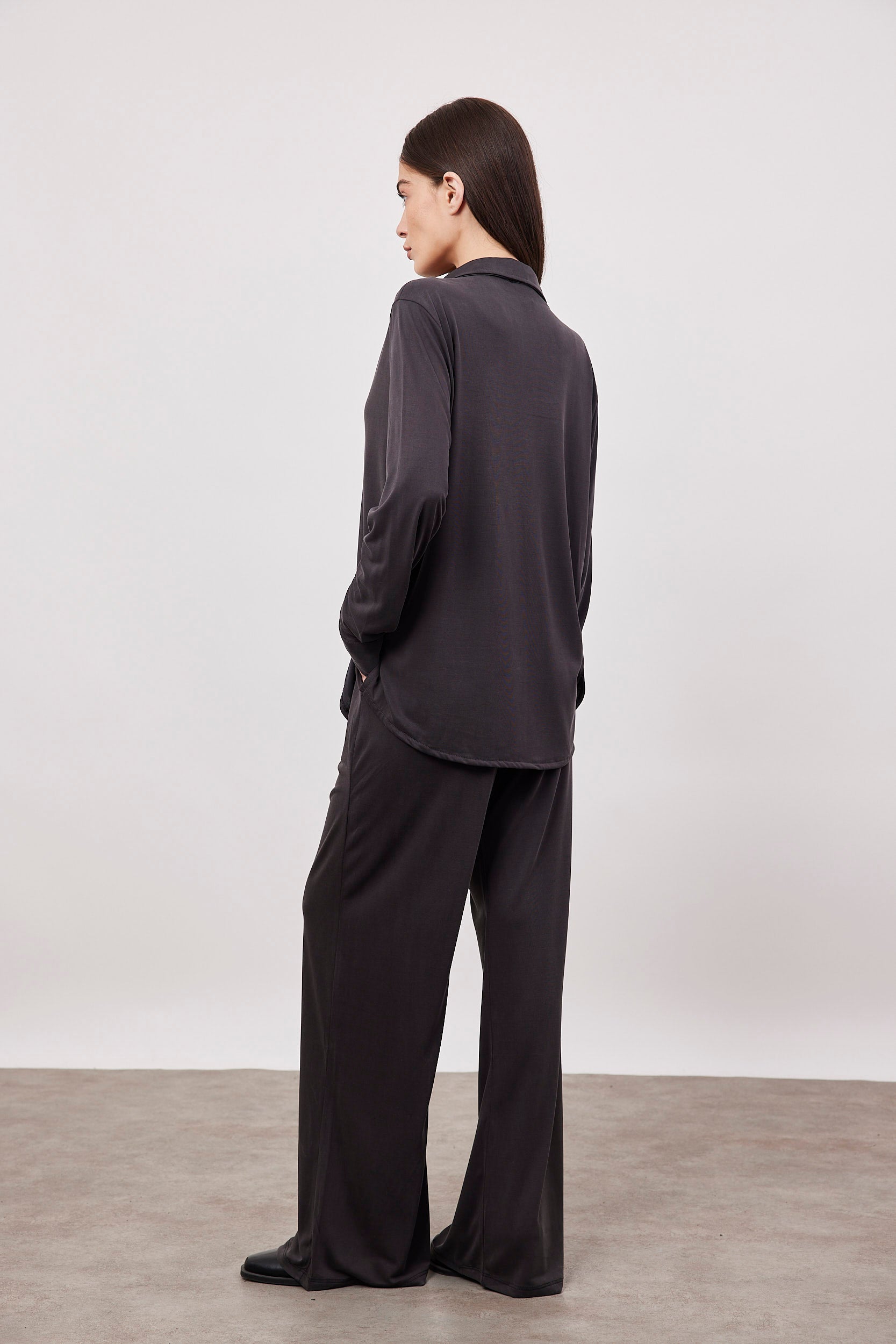 מכנסיים ארוכים בד מודל