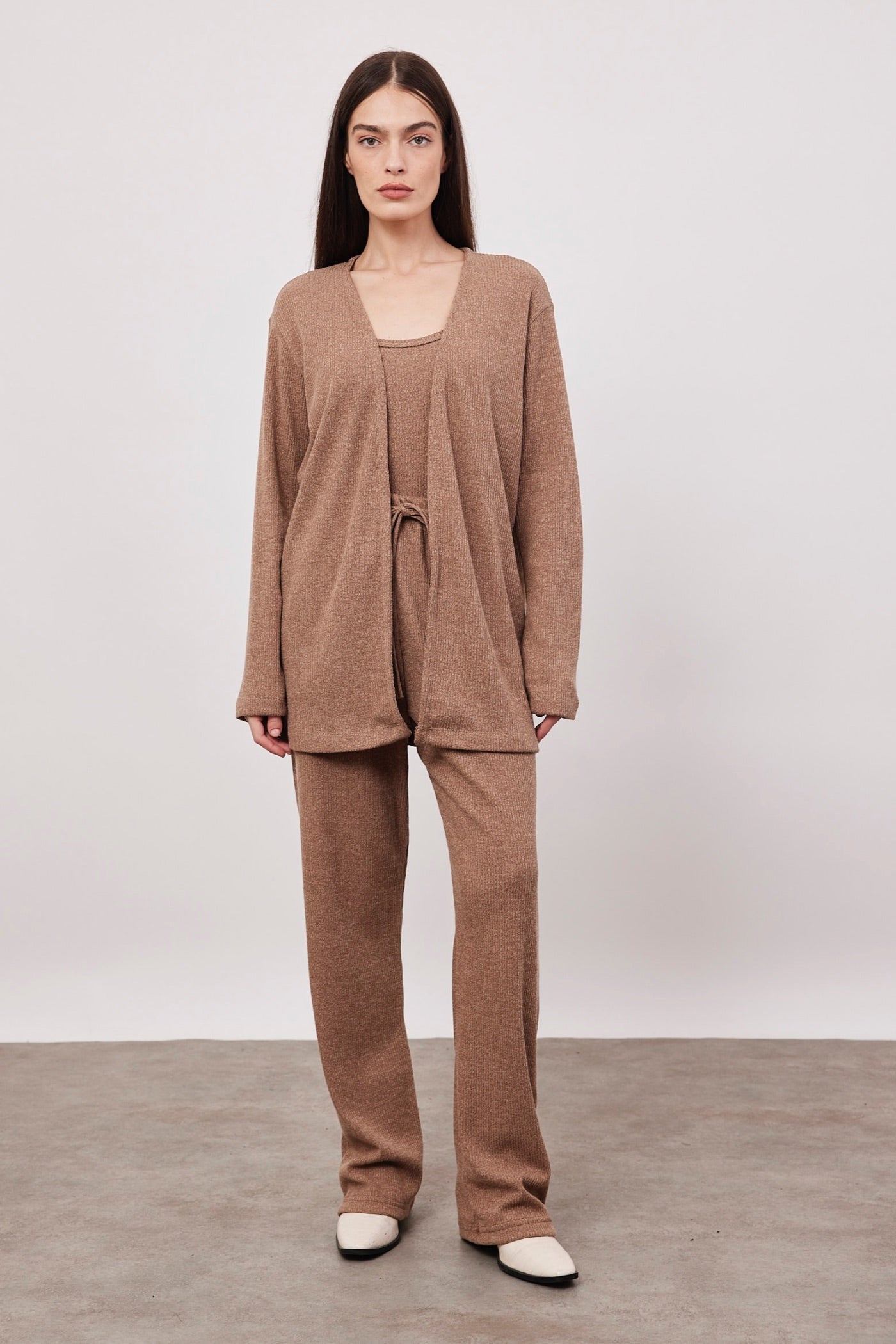 עליונית מבד סריג