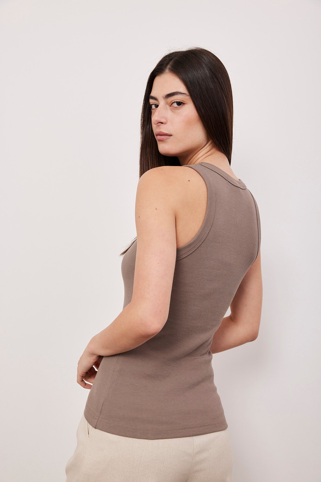 גופיית ריב במפתח עגול - ITAY BRANDS