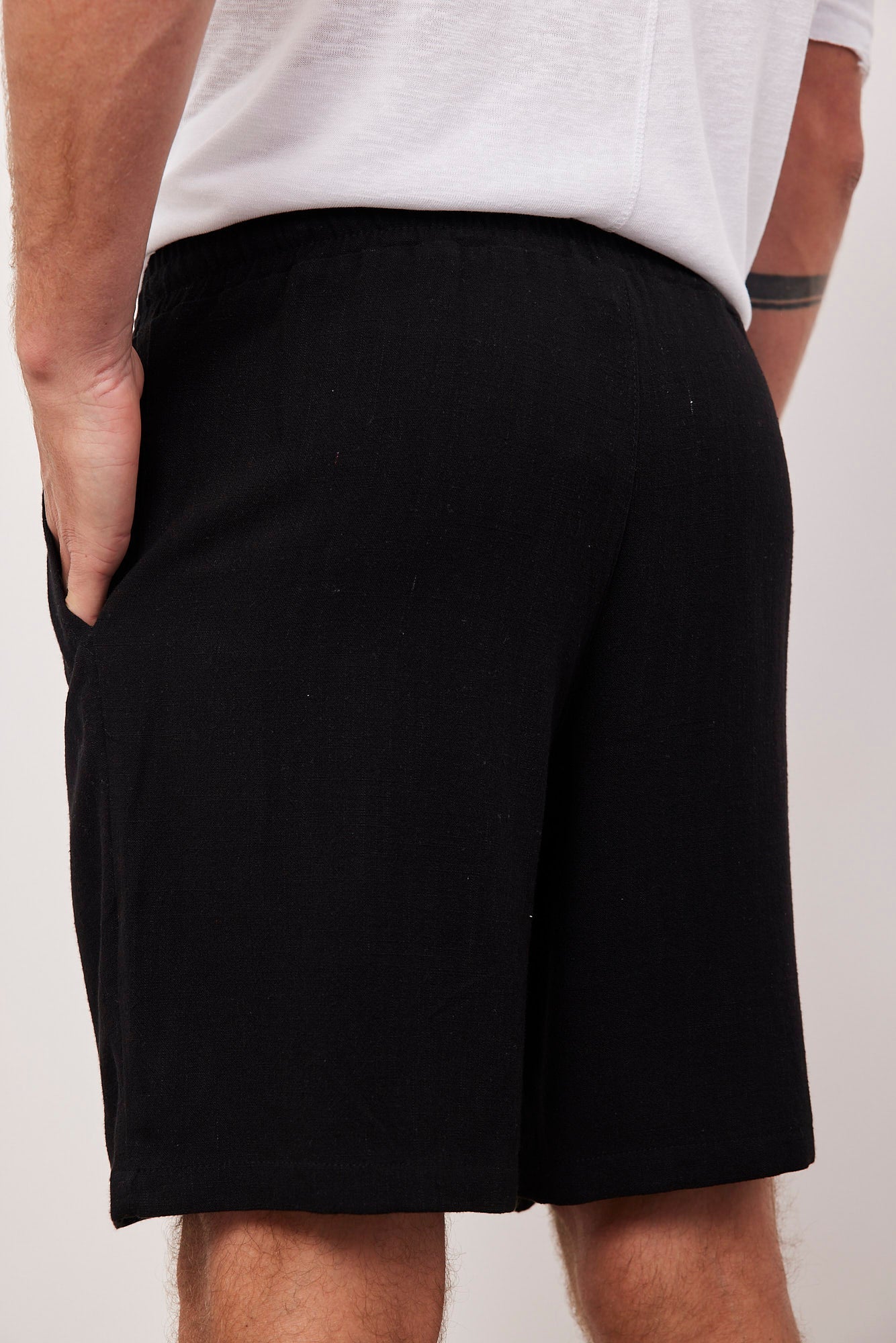 מכנסיים קצרים בשילוב בד פשתן - ITAY BRANDS