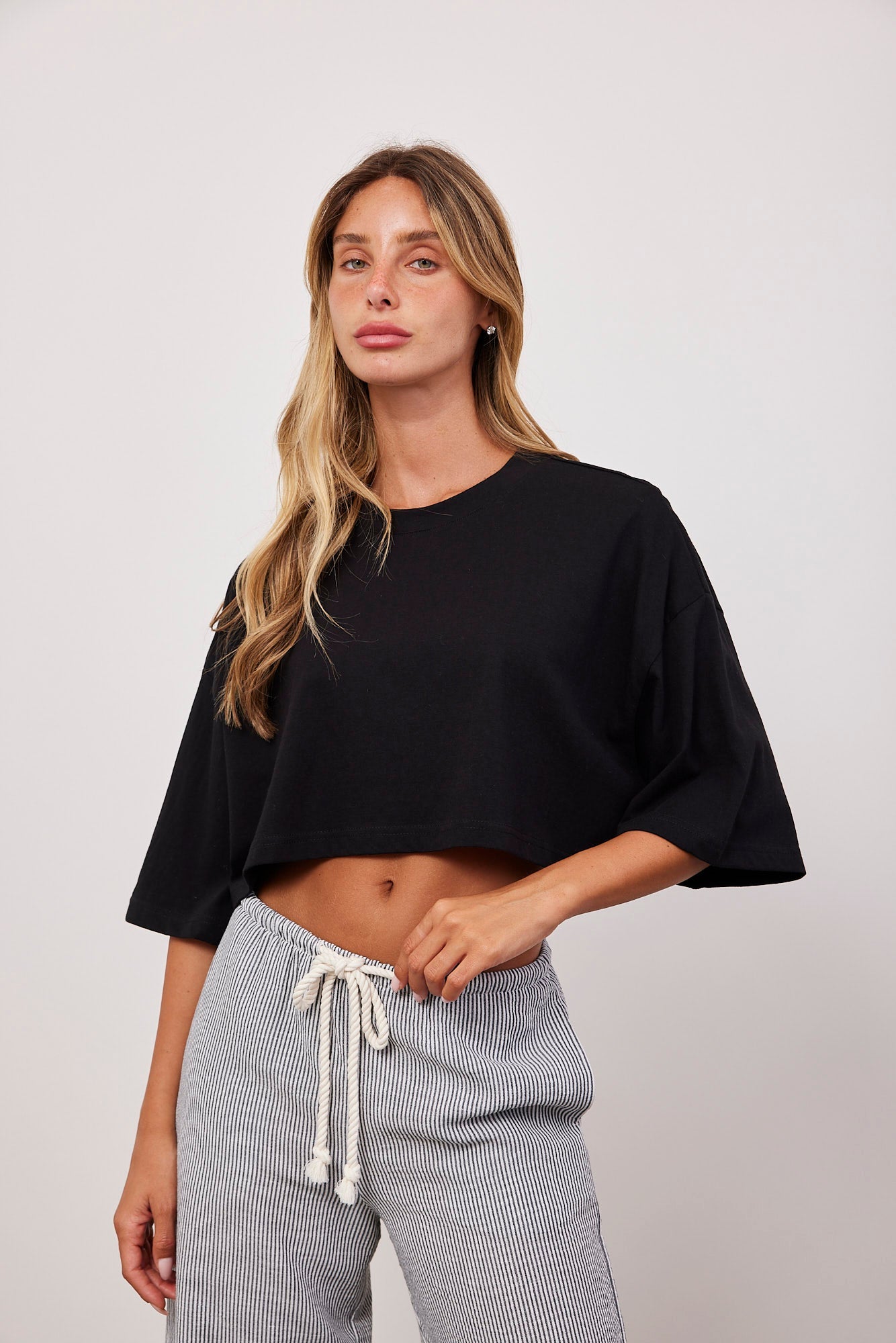 חולצת קרופ גזרת אוברסייז - ITAY BRANDS