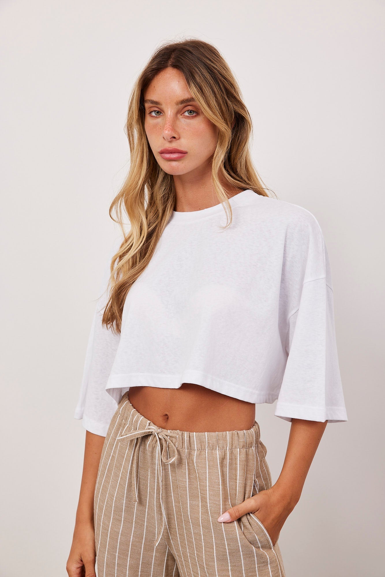 חולצת קרופ גזרת אוברסייז - ITAY BRANDS