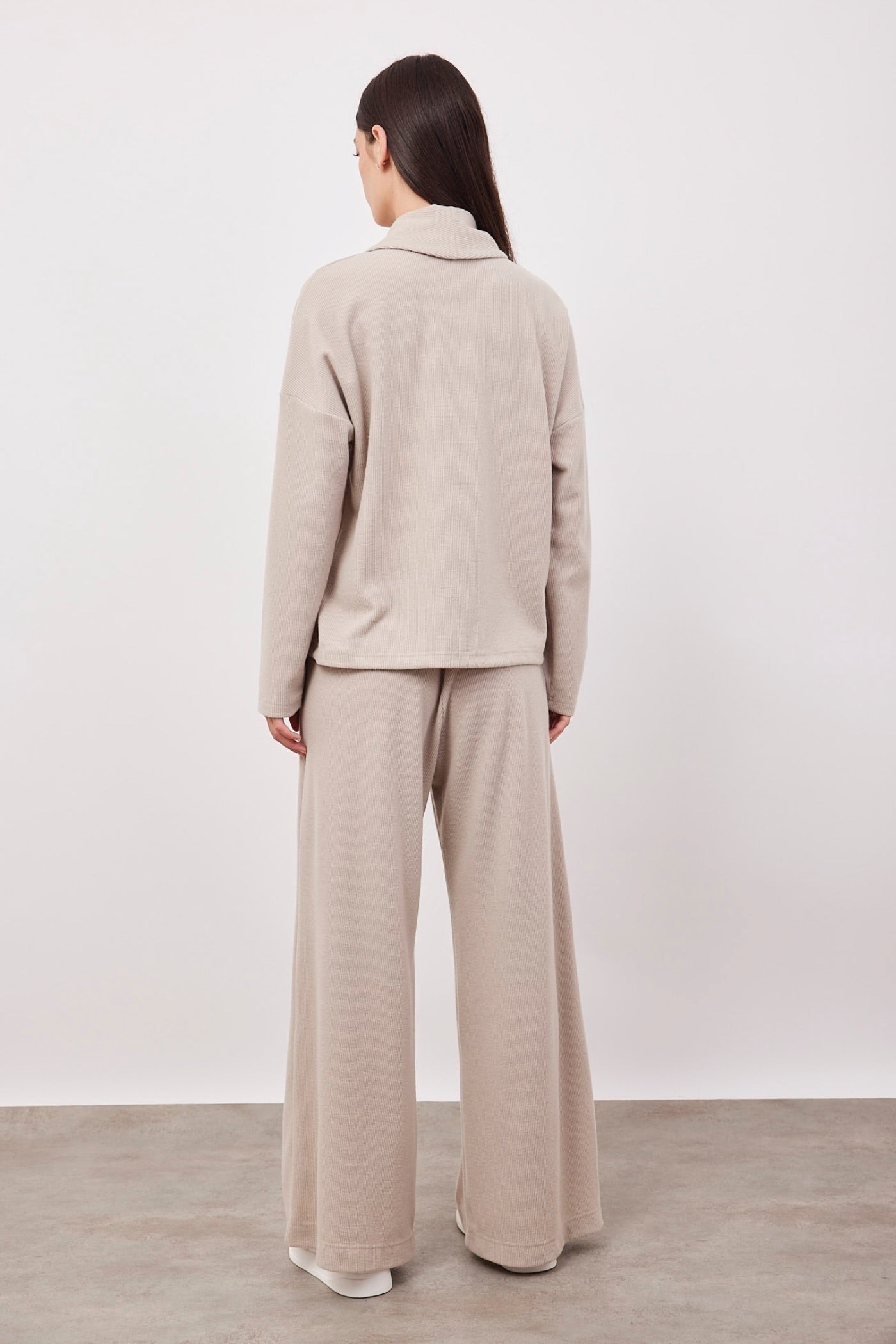 חליפת סריג רכה מכופתרת - ITAY BRANDS