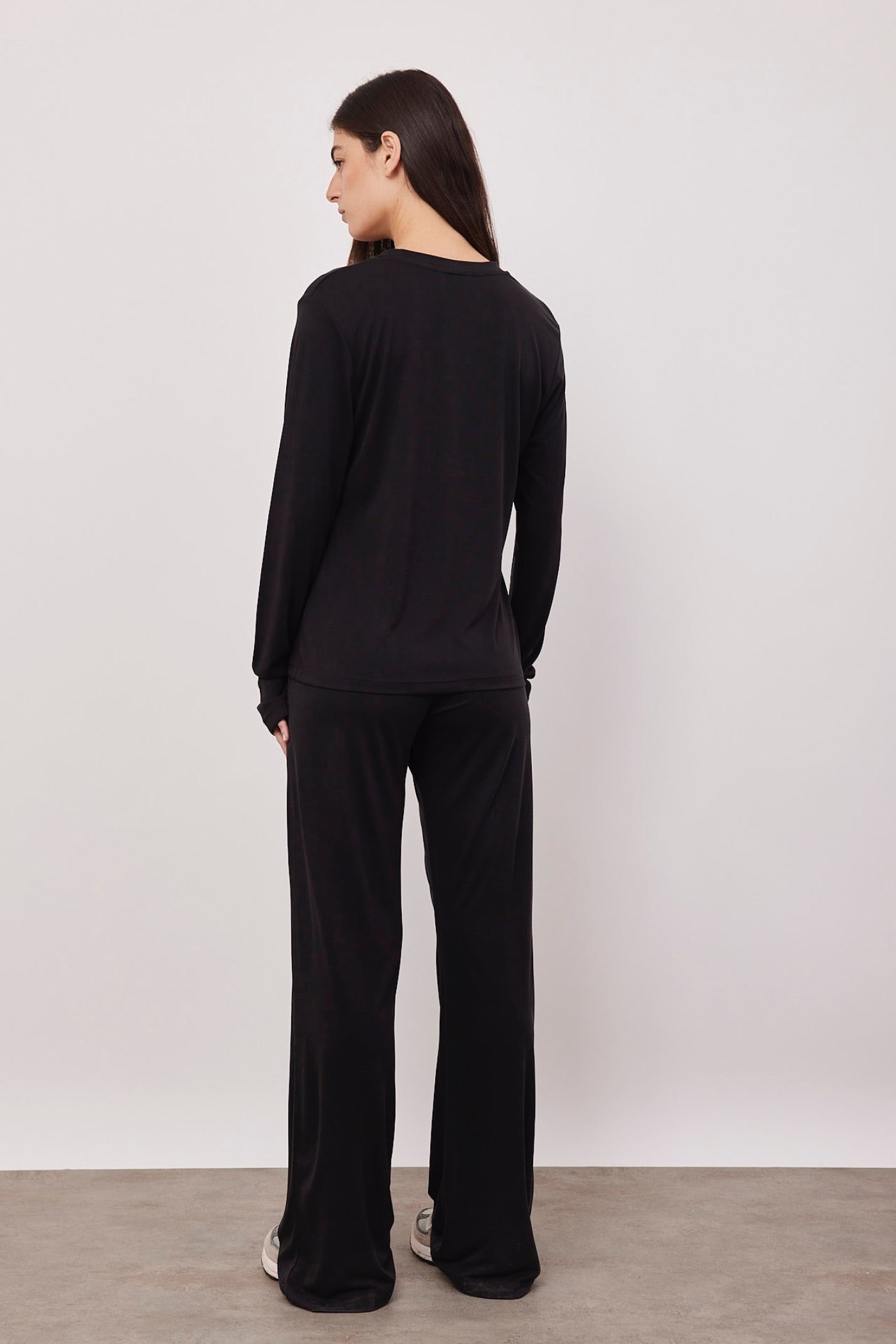 חליפת בייסיק ארוכה מבד מודל - ITAY BRANDS