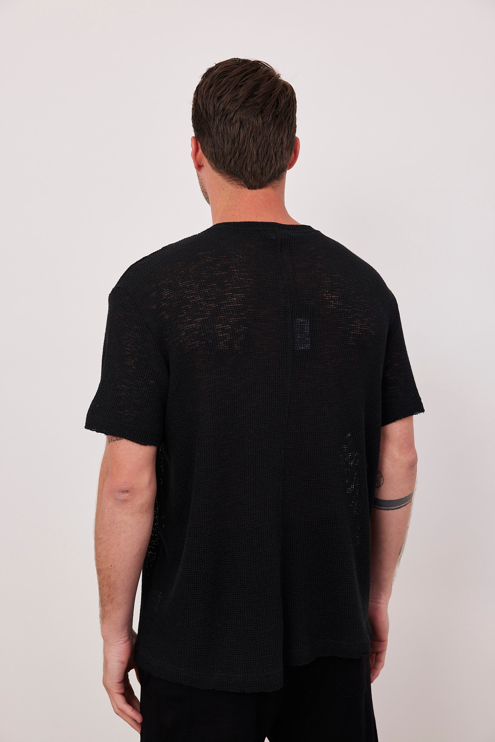 טישרט סרוגה