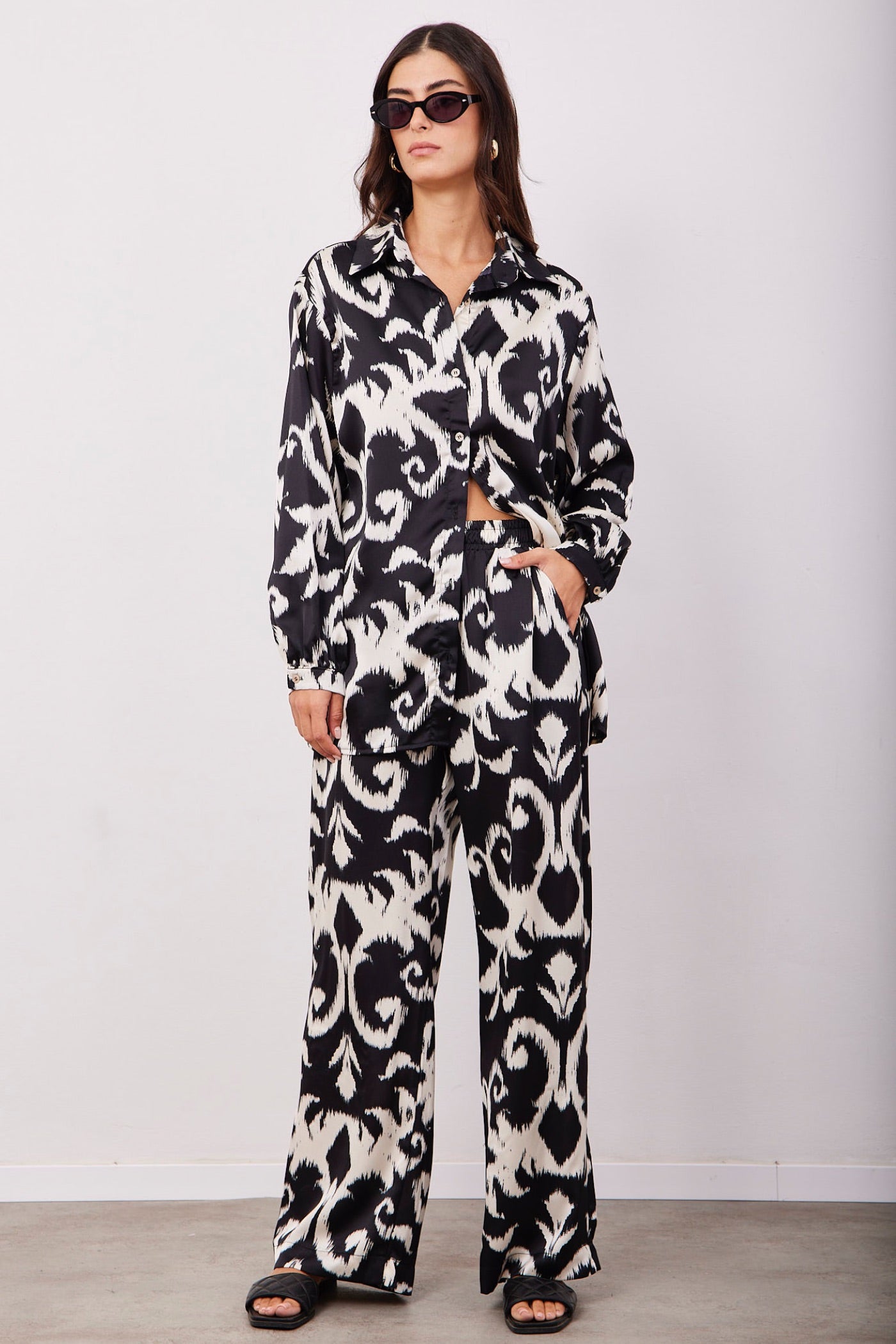 חליפת דמוי סאטן פרינט - ITAY BRANDS